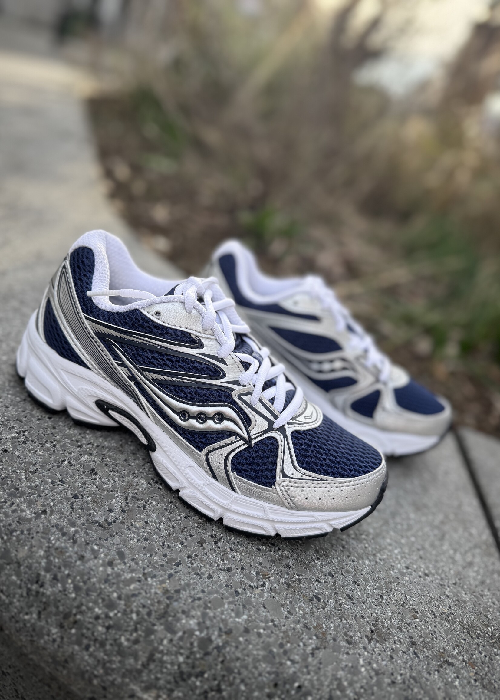 Saucony  ride millenium navy/silver