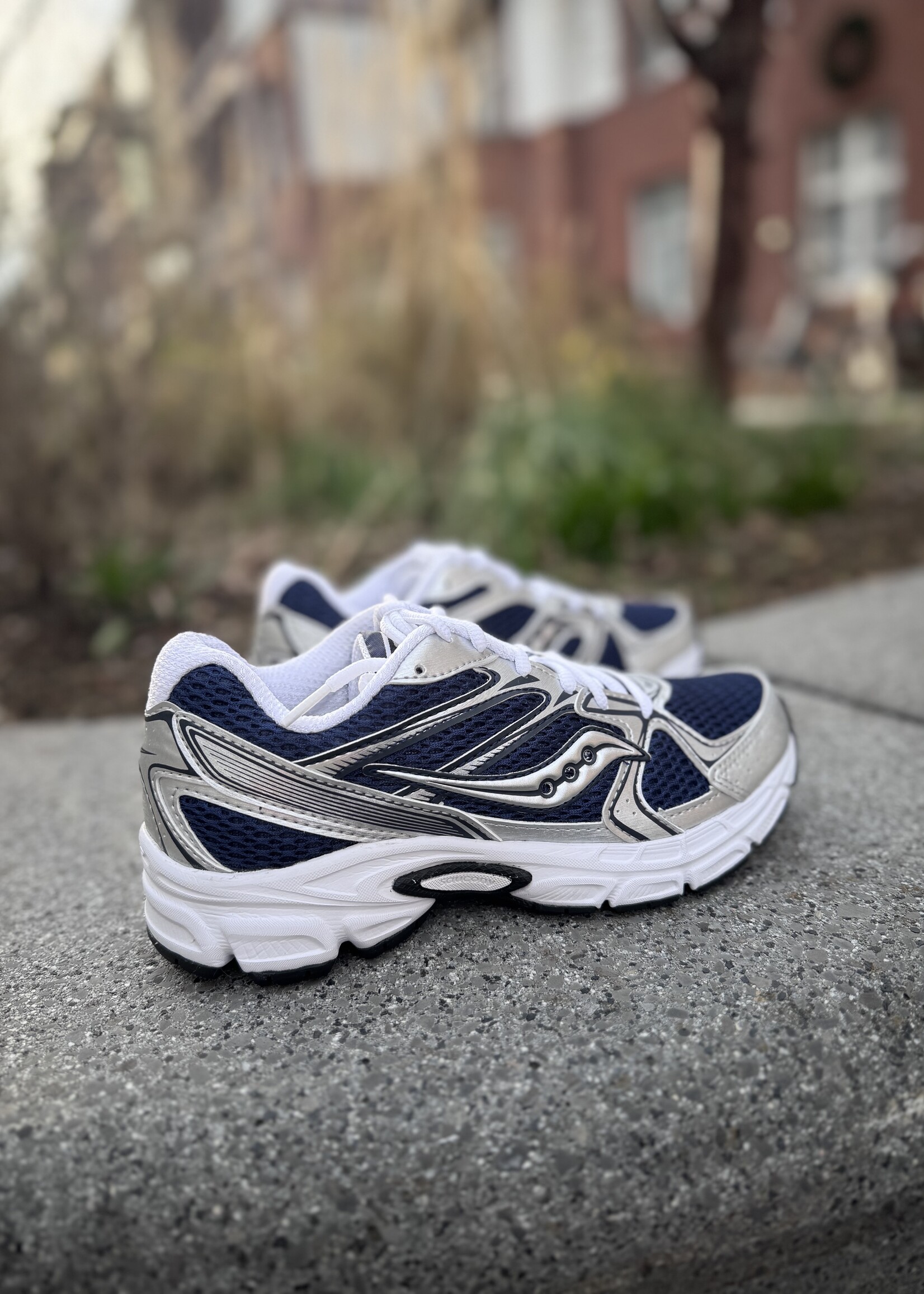 Saucony  ride millenium navy/silver