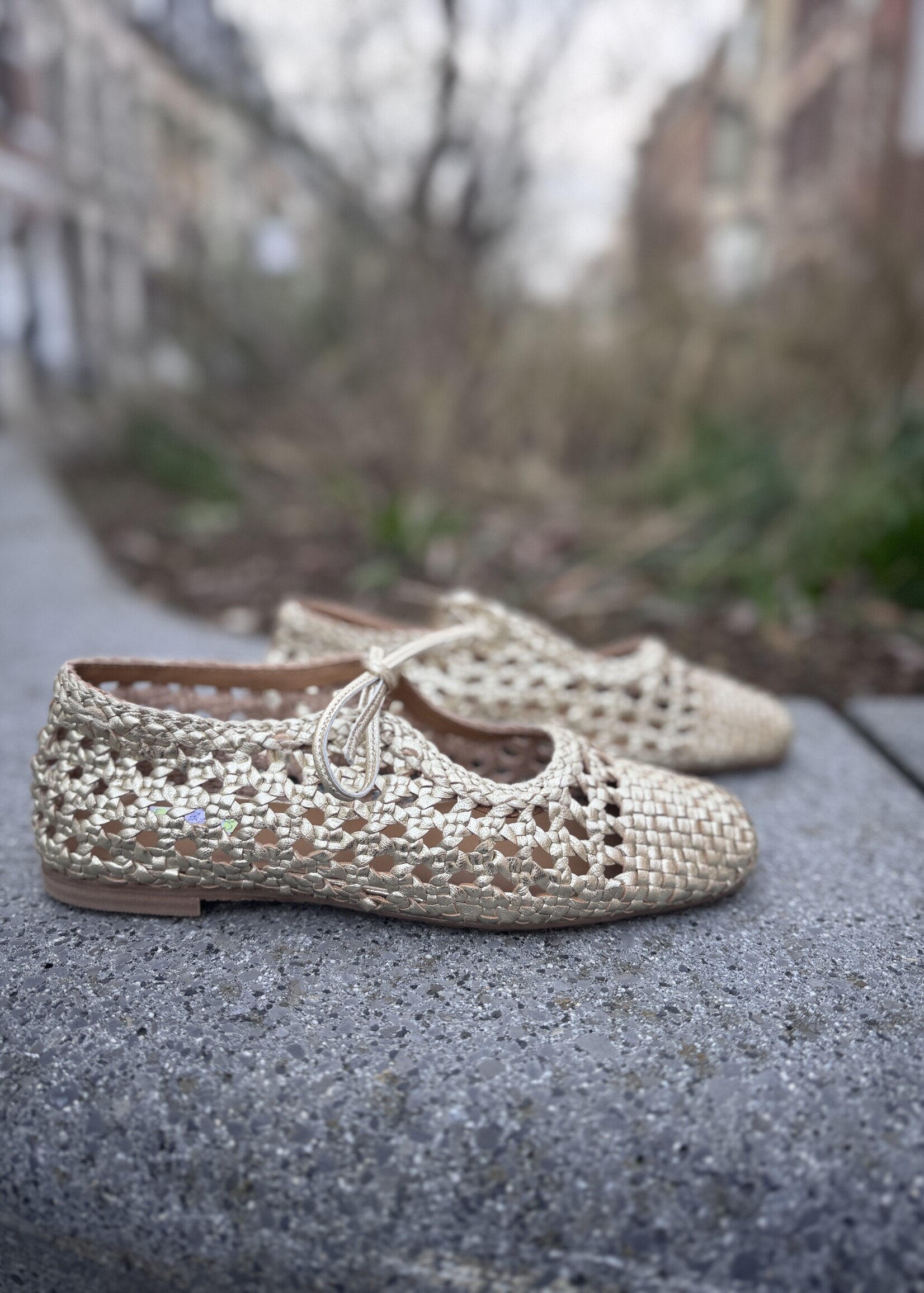 Angulus soft hand-braided ballerina gold braid