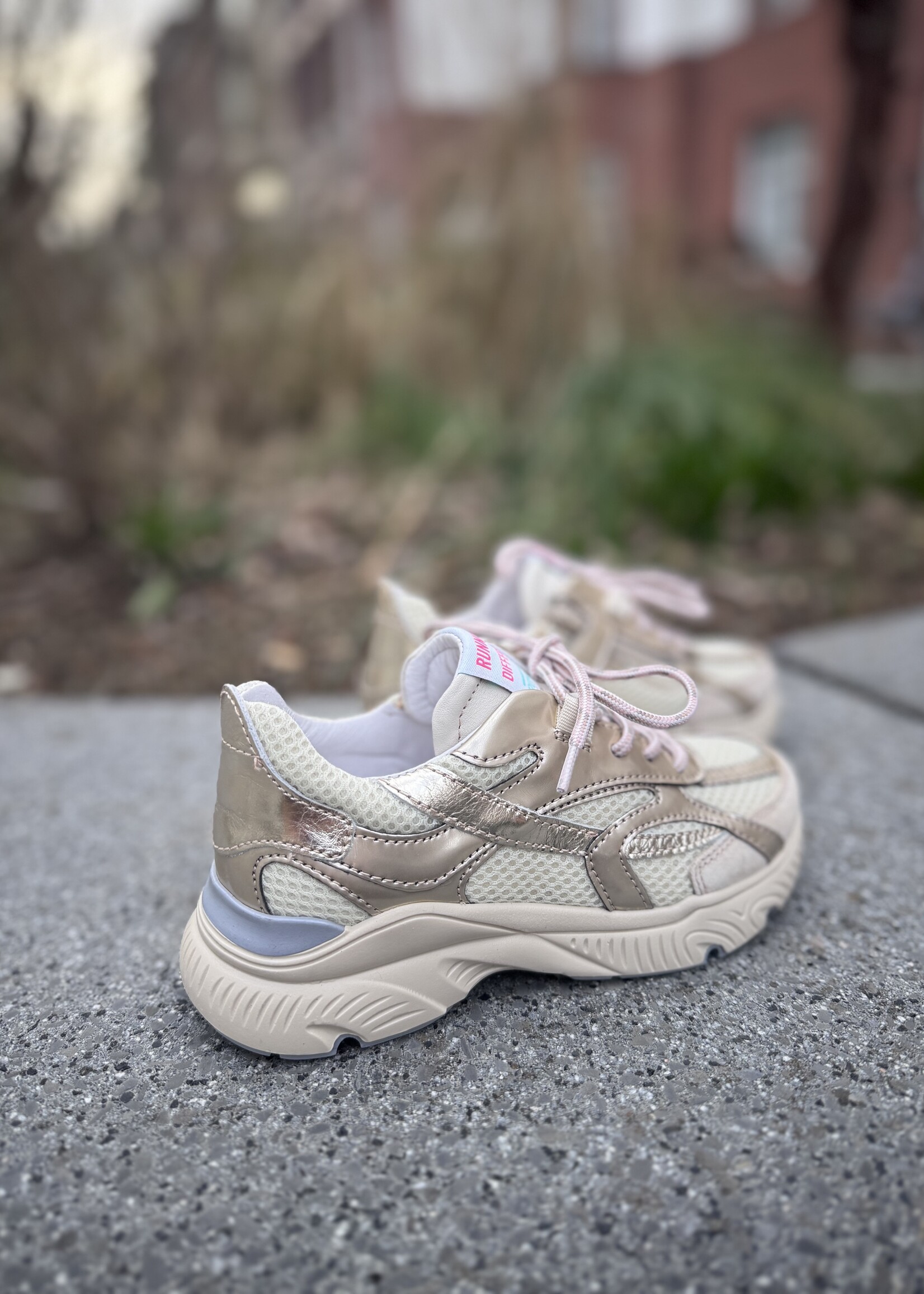 Romagnoli 8936R028 sneaker crema/ecru zilver