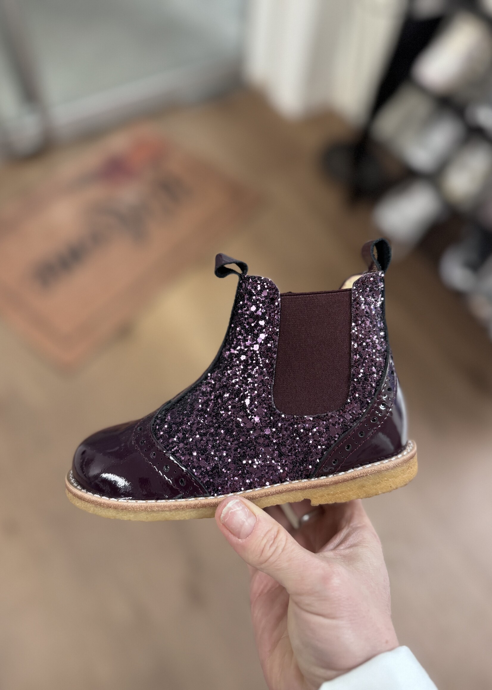 Angulus 6024-102 chelsea boot sparkling glitter aubergine