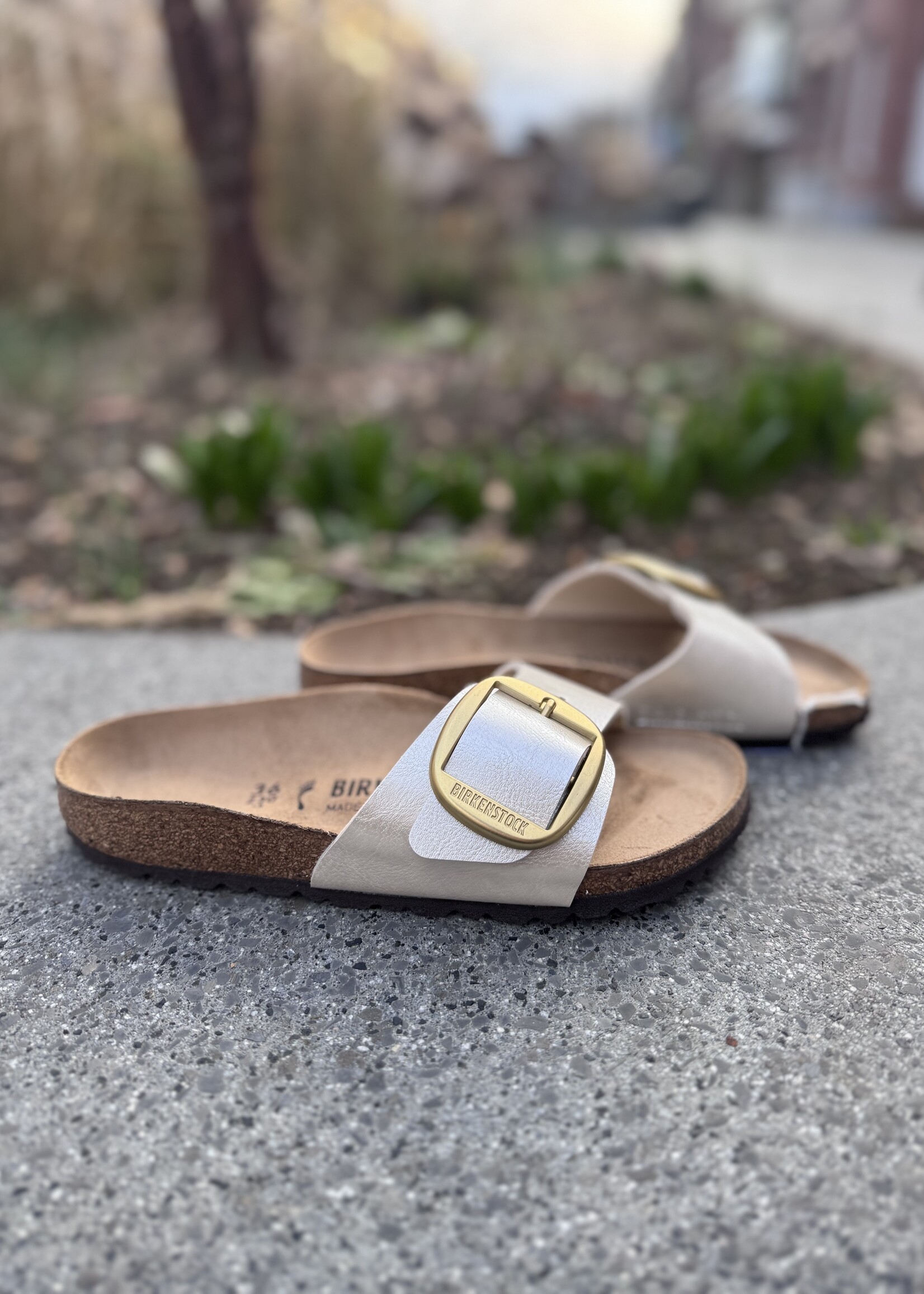 Birkenstock Madrid big buckle graceful pearl white