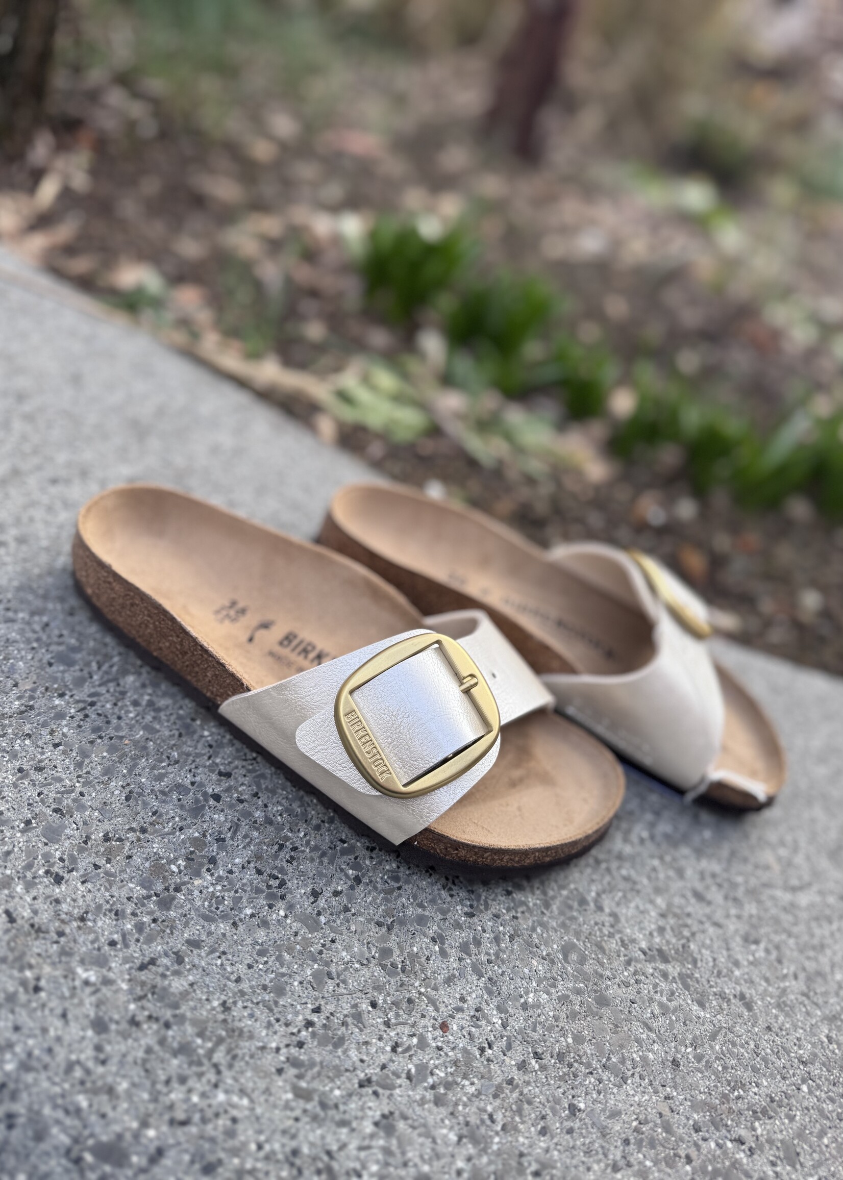 Birkenstock Madrid big buckle graceful pearl white
