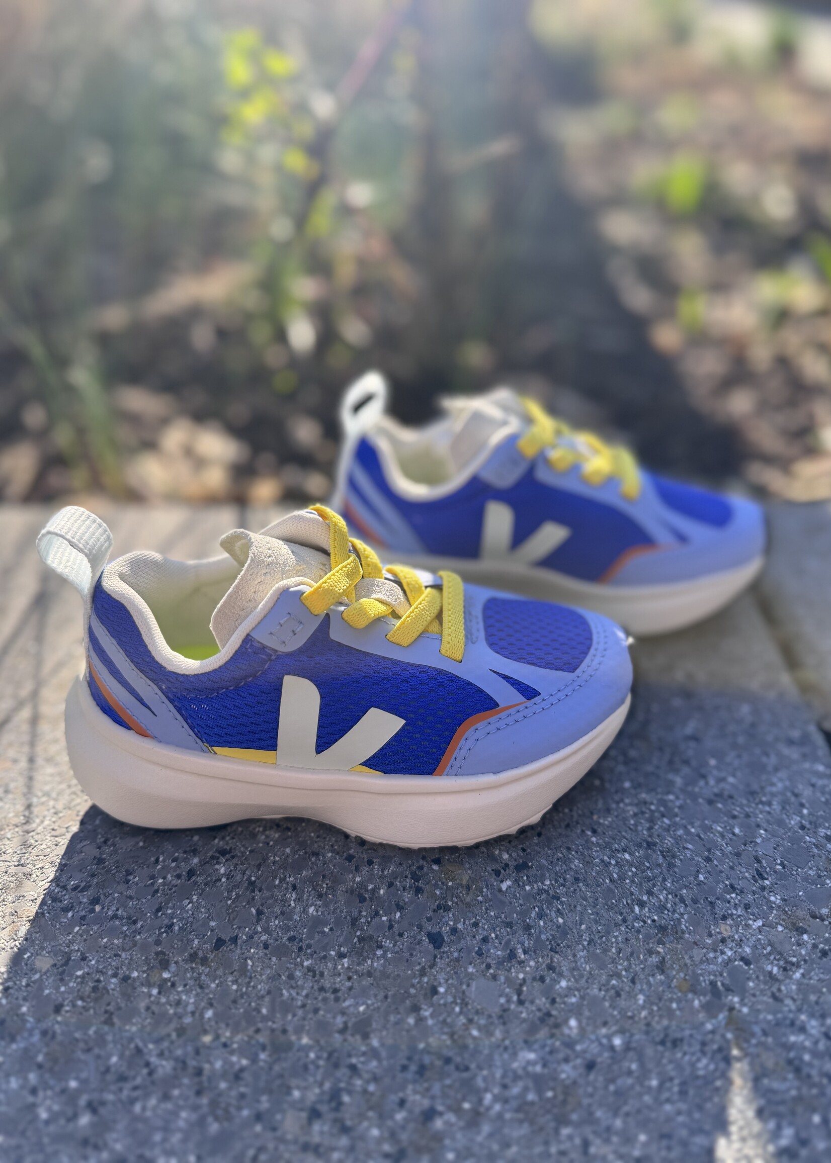 VEJA small canary light alv paros ice olympe