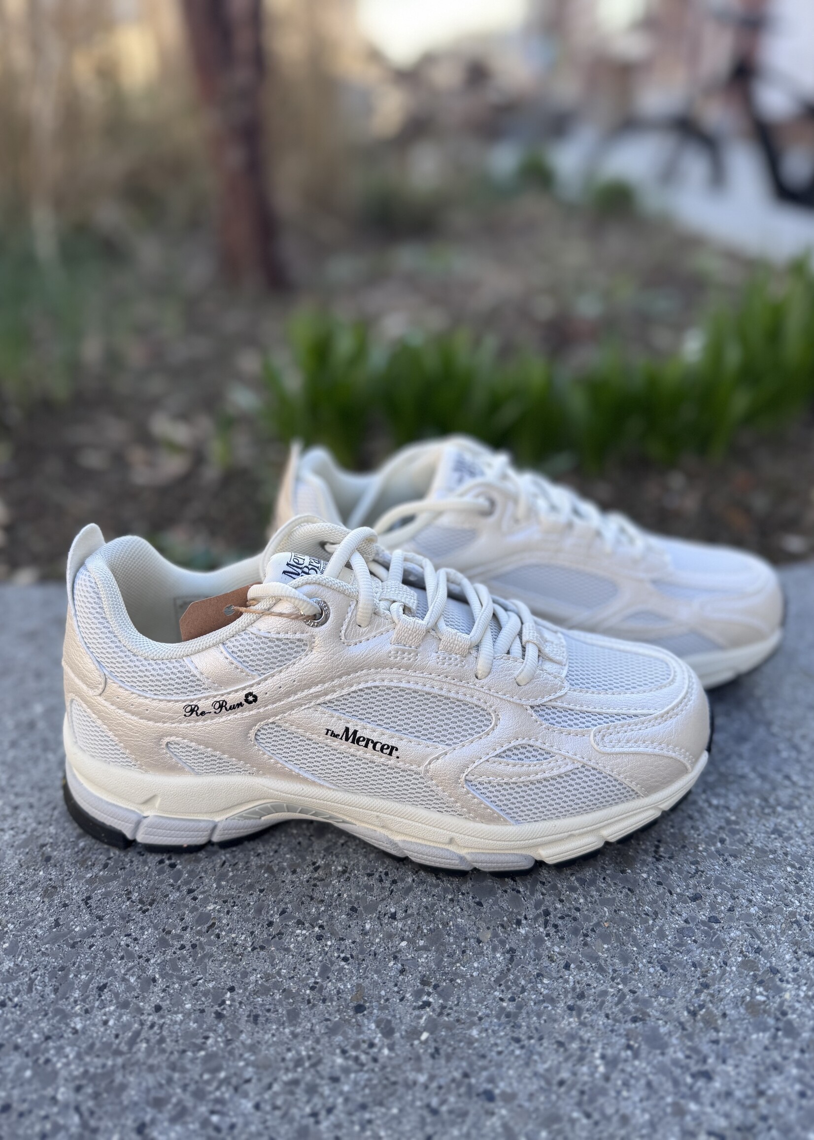 Mercer Re-Run white