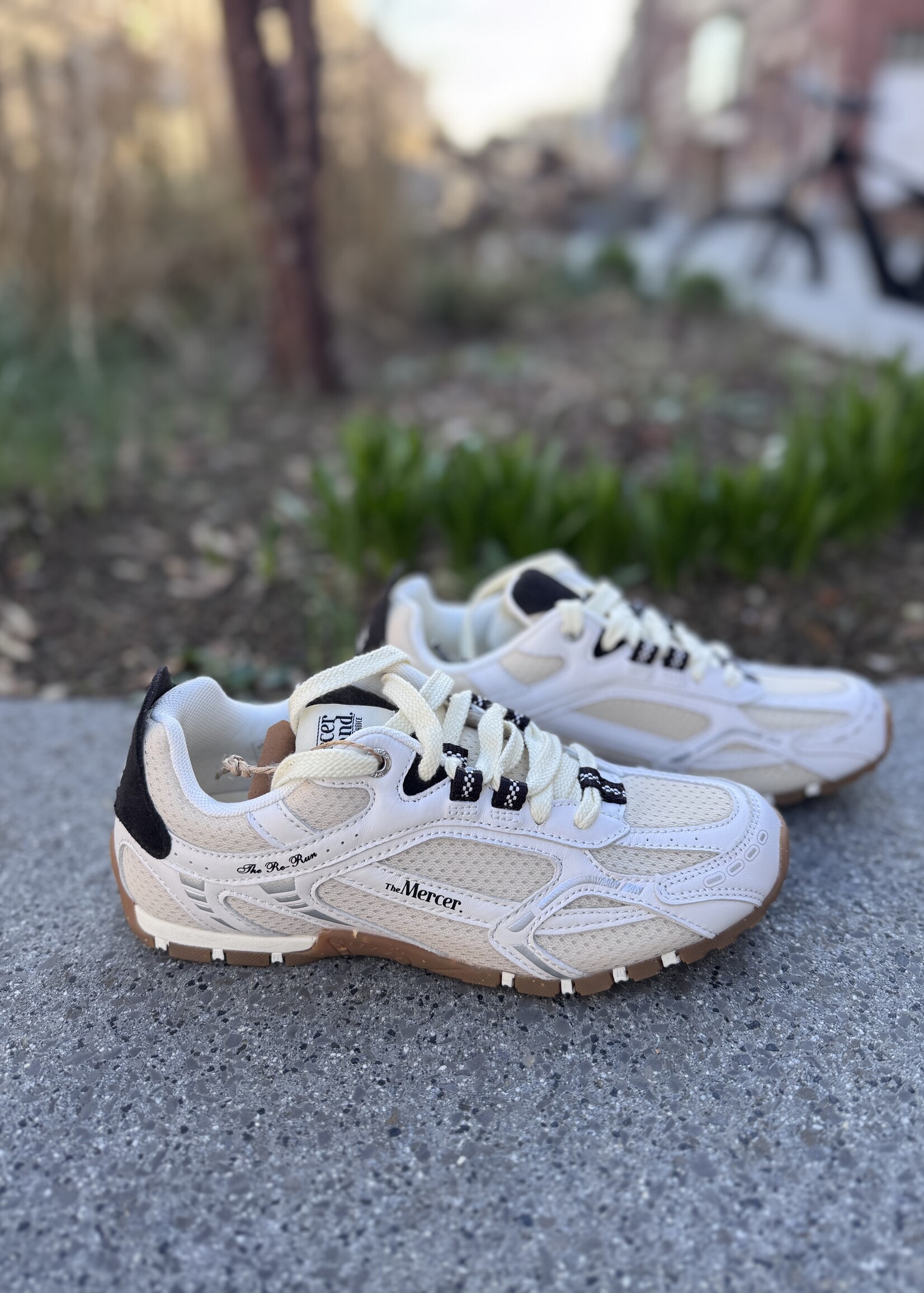 Mercer Re-Run drive off white