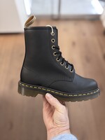 Dr Martens 1460 vegan black felix rub off