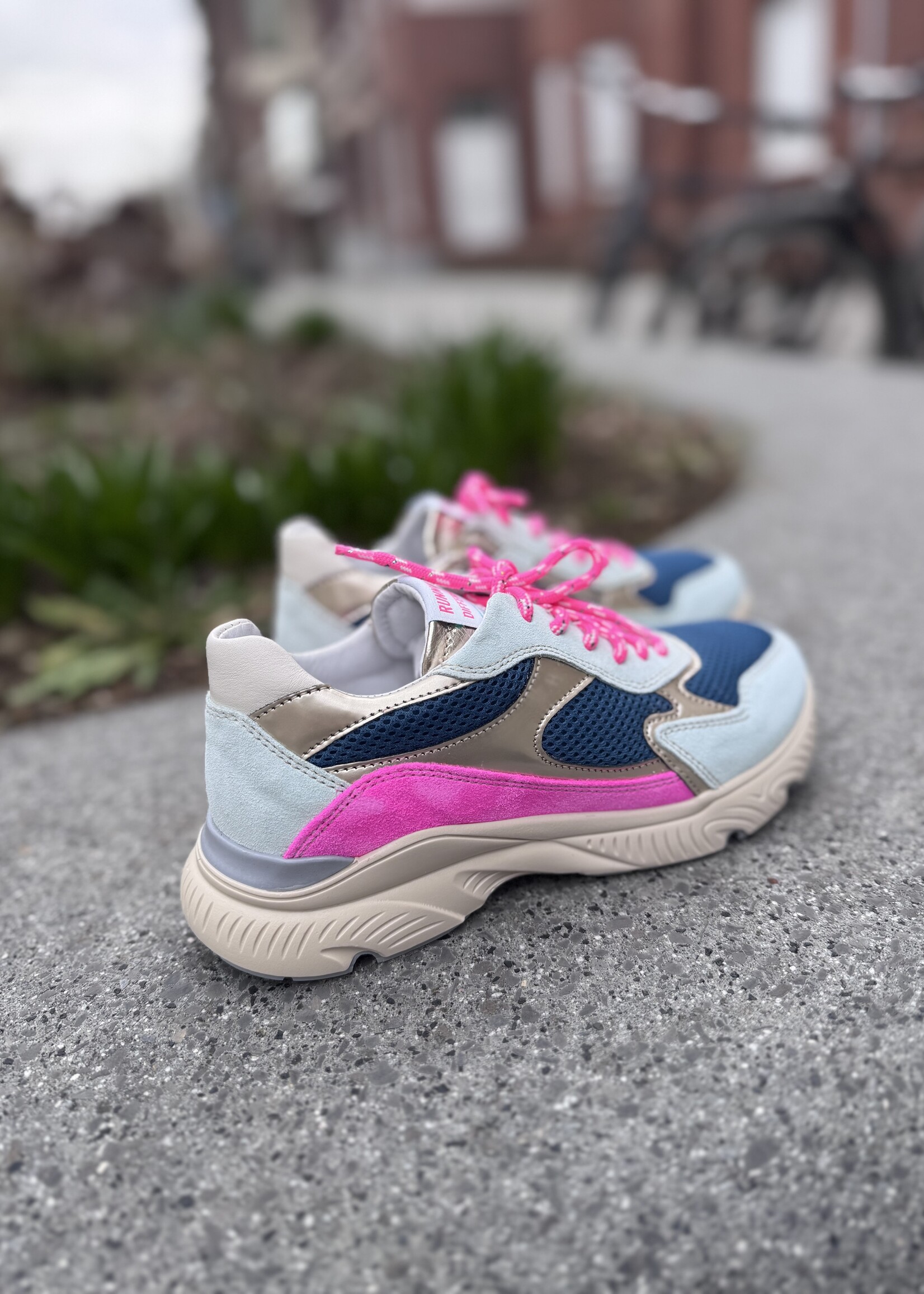 Romagnoli 8943R050 sneaker blauw roze