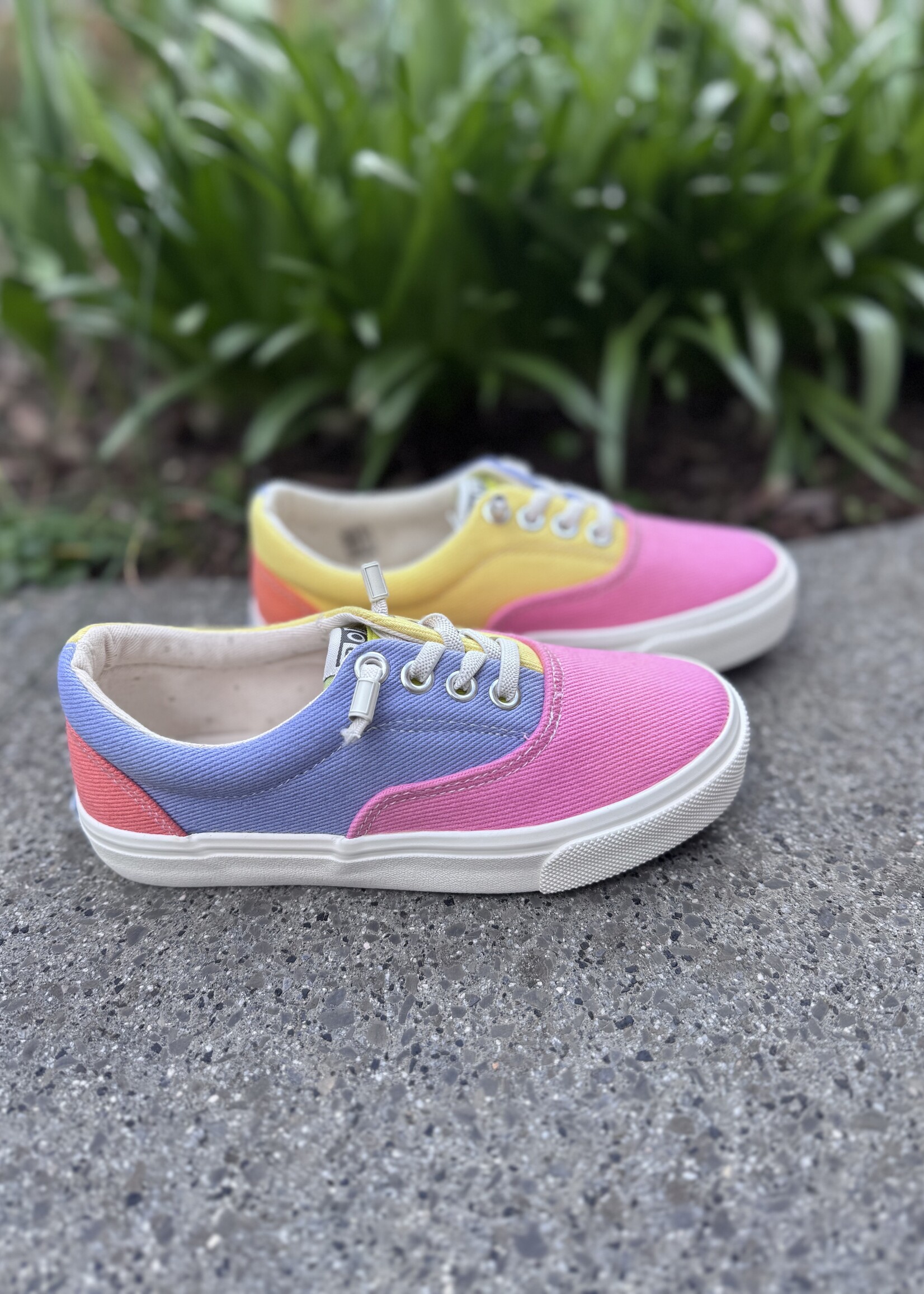 Bonton skate lace canvas multi candy pink