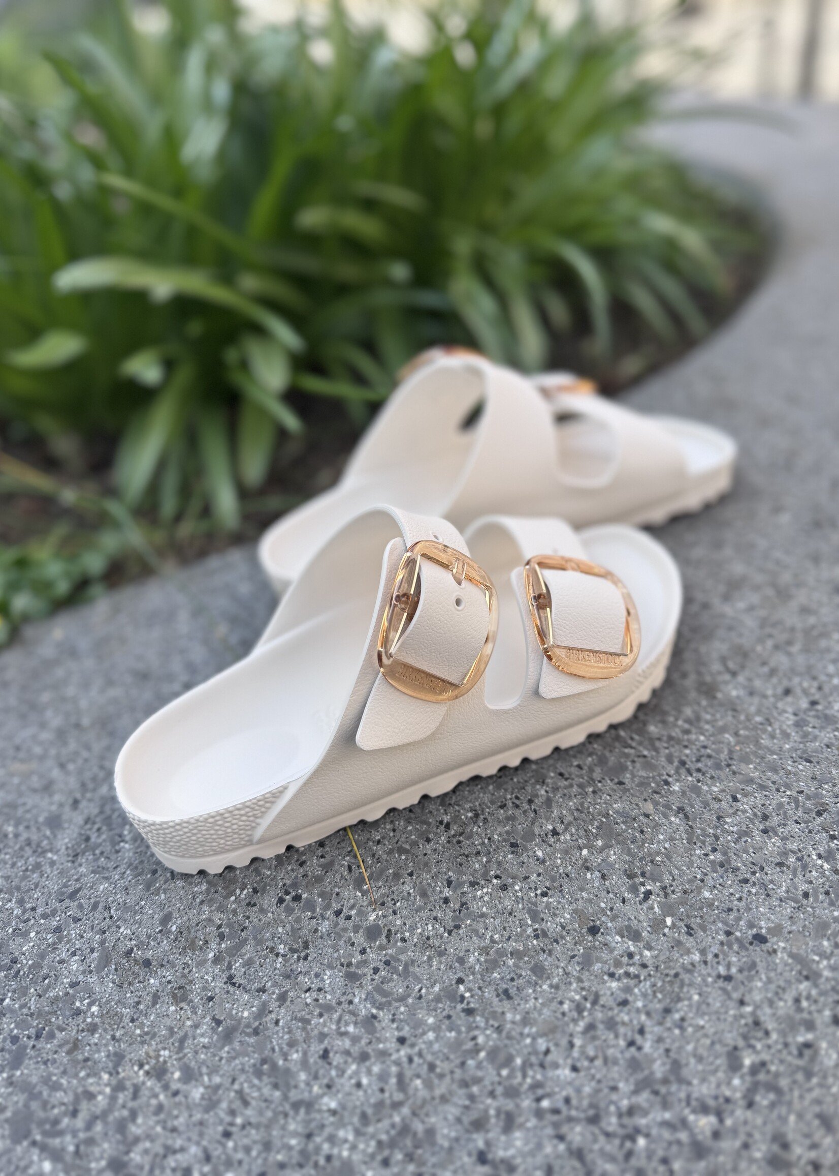 Birkenstock Arizona big buckle EVA Eggshell