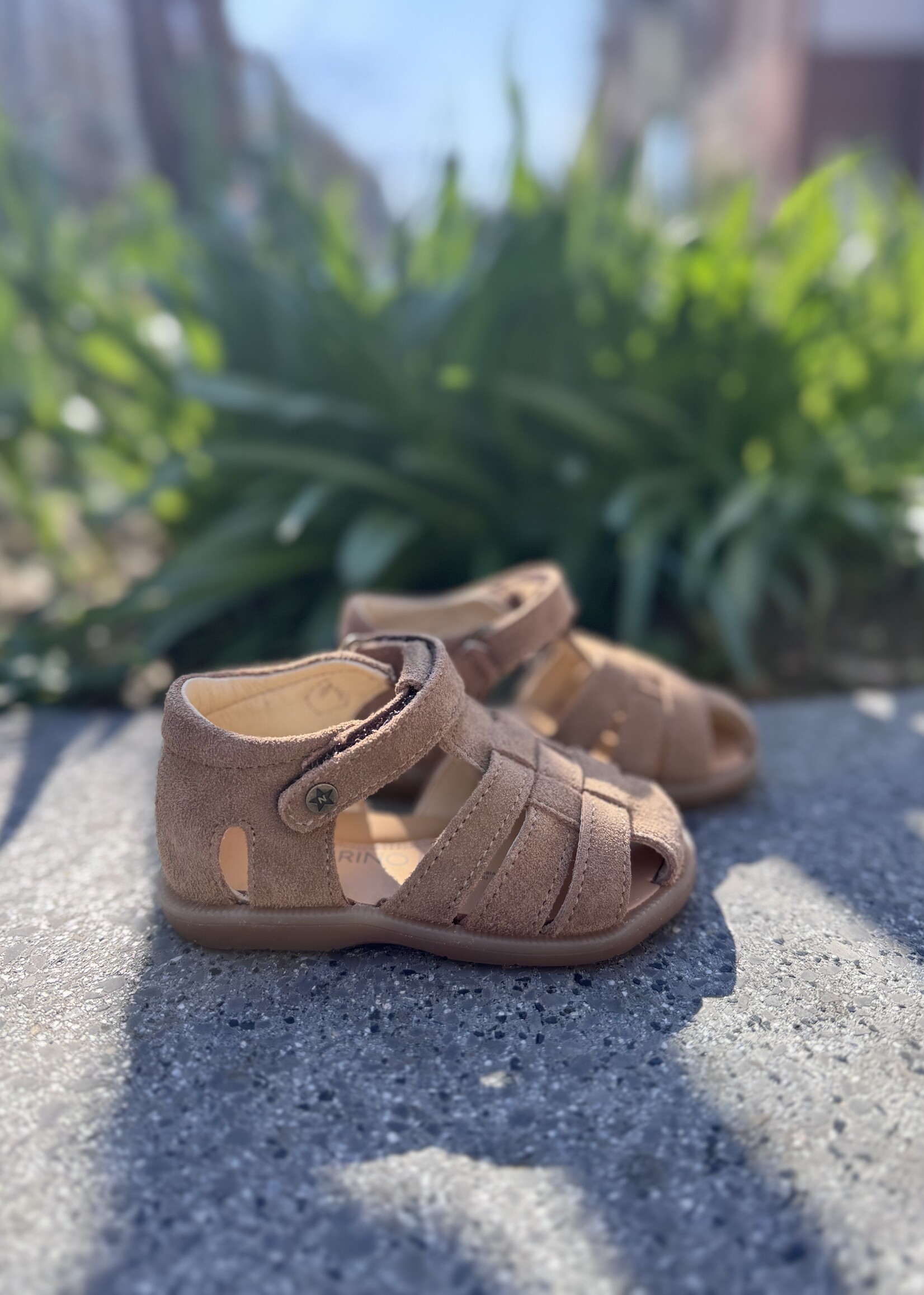 Naturino zaffiro sandaal suede brown sand