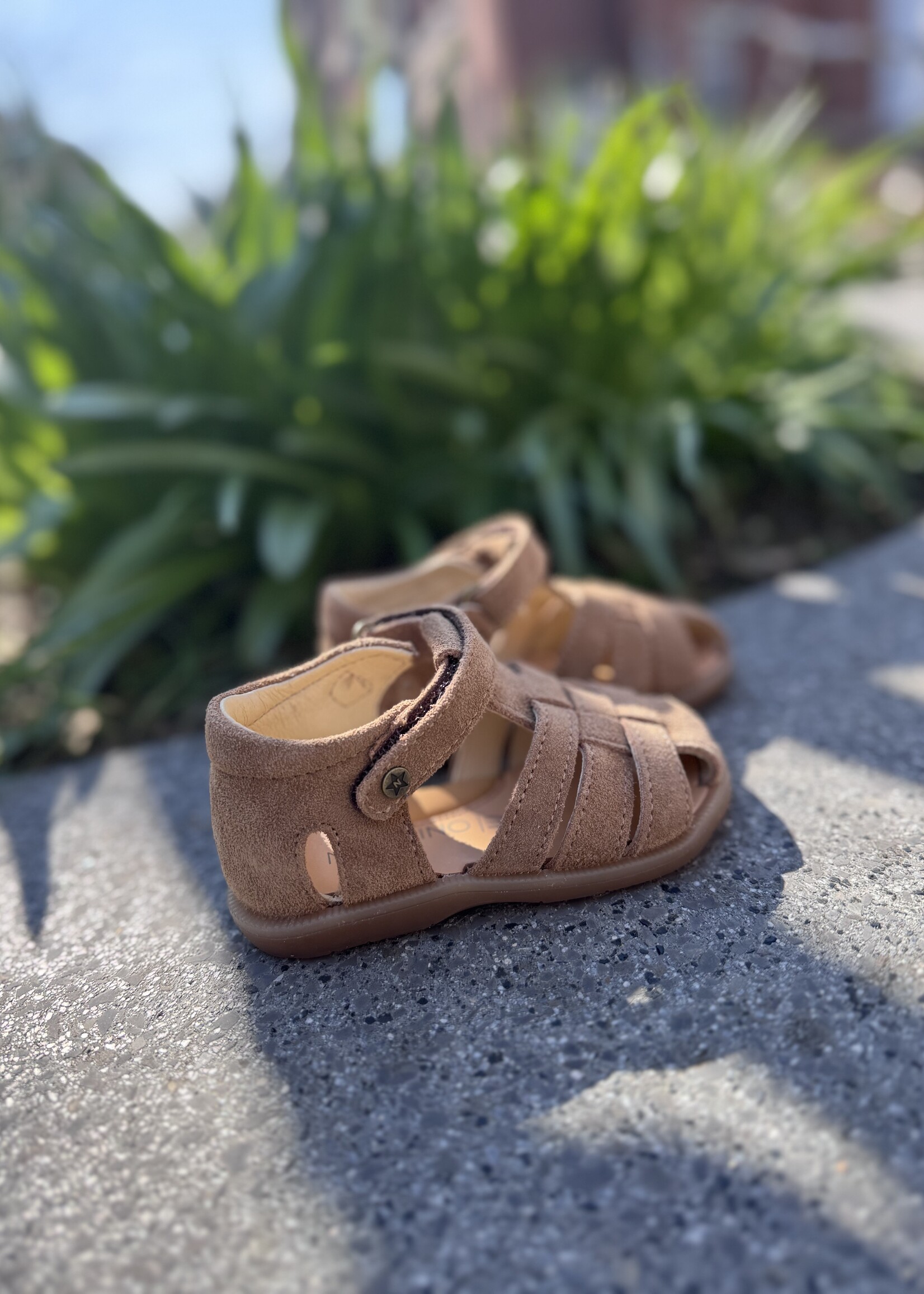 Naturino zaffiro sandaal suede brown sand