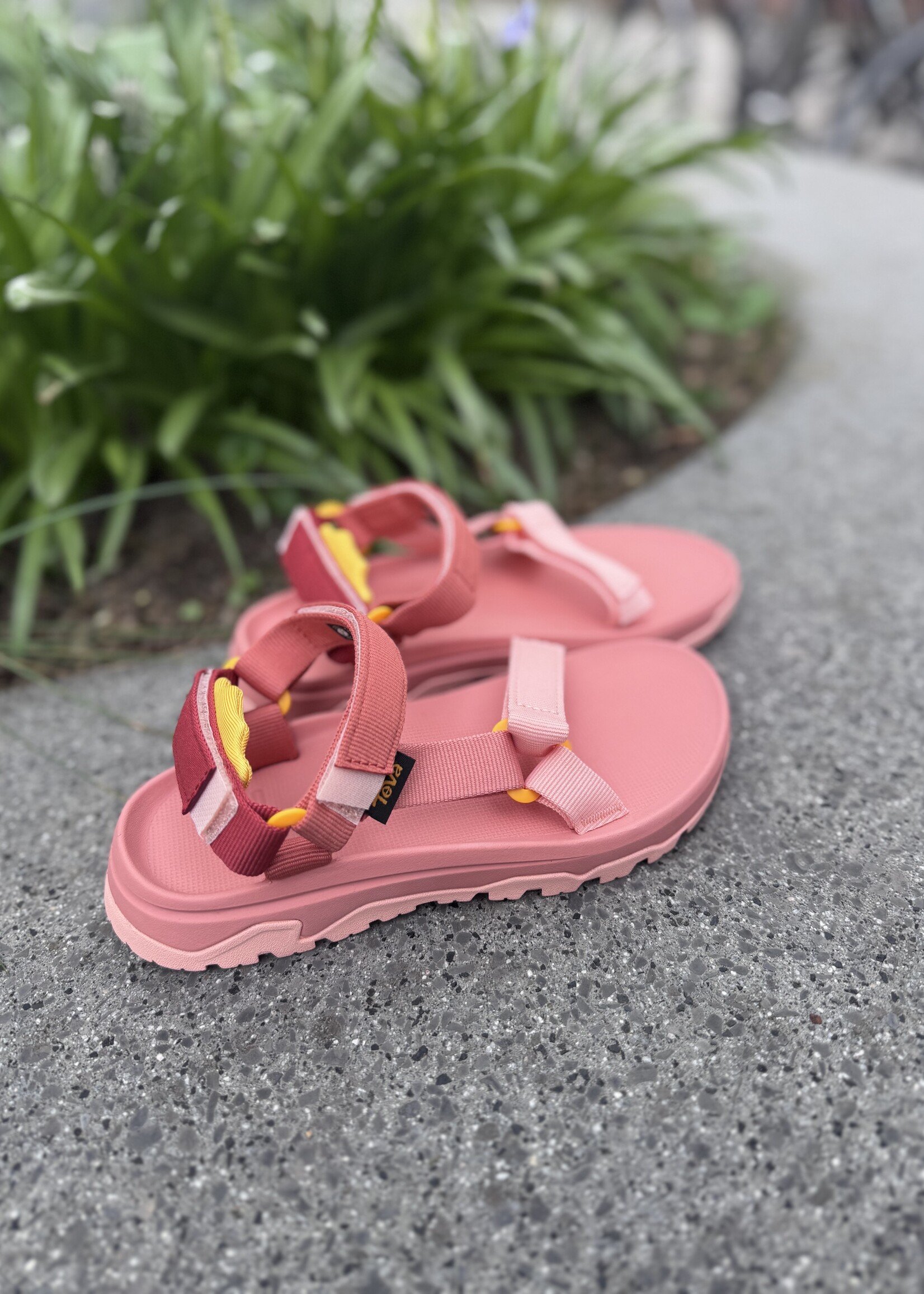 TEVA hurricane xlt tawny orange multi