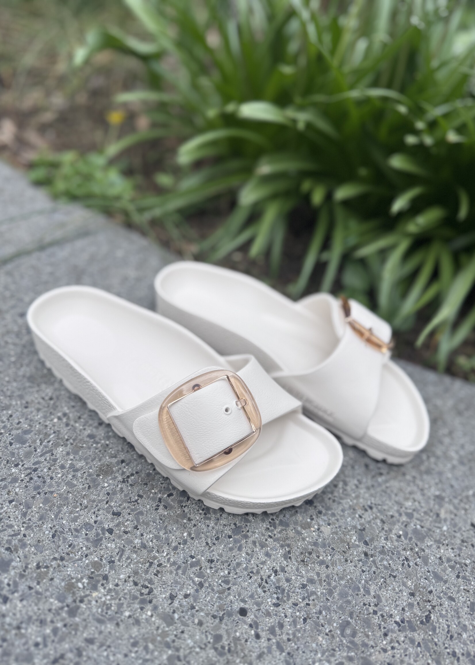 Birkenstock Madrid big buckle EVA eggshell