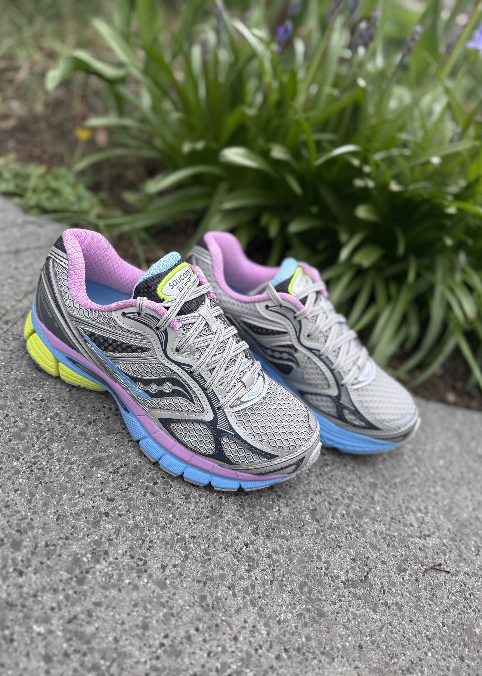 Saucony progrid guide 7 grey/aque