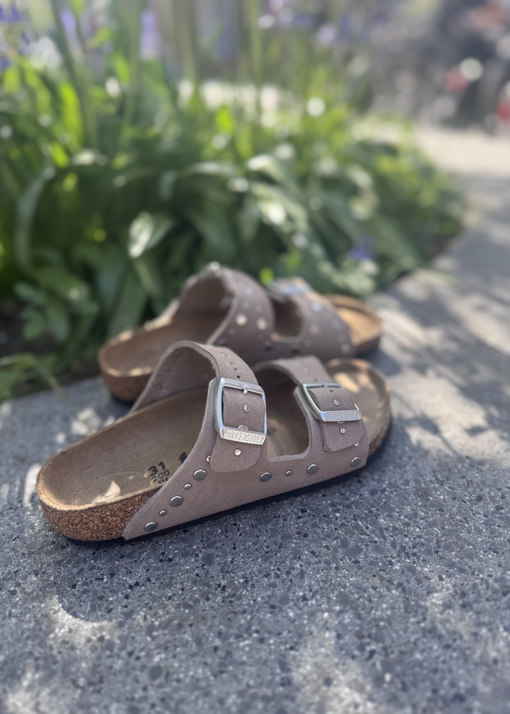 Birkenstock Arizona Rivets soft gray taupe