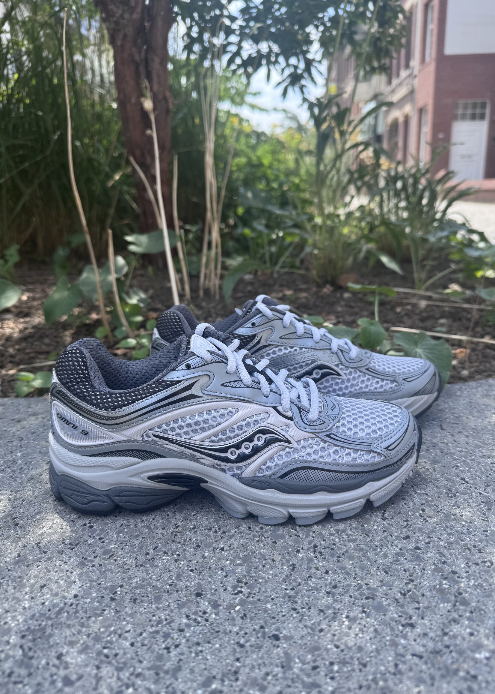 Saucony  Progrid Omni 9 microchip