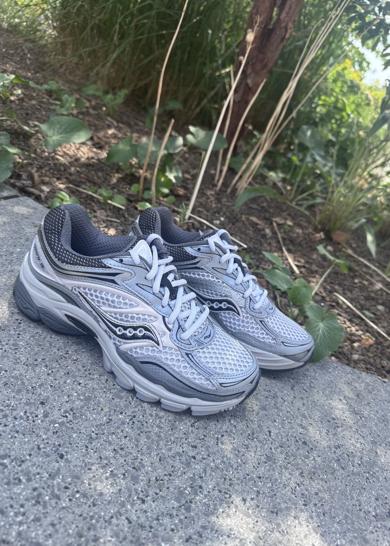 Saucony  Progrid Omni 9 microchip