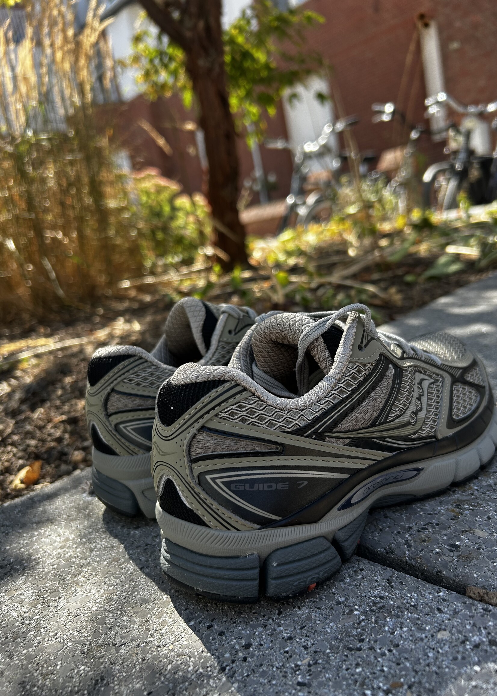 Saucony Saucony progrid guide 7 trek / sage