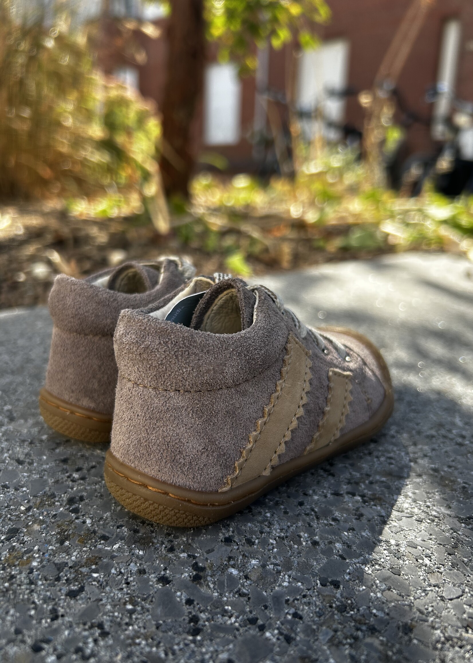 Naturino macks suede mud sand