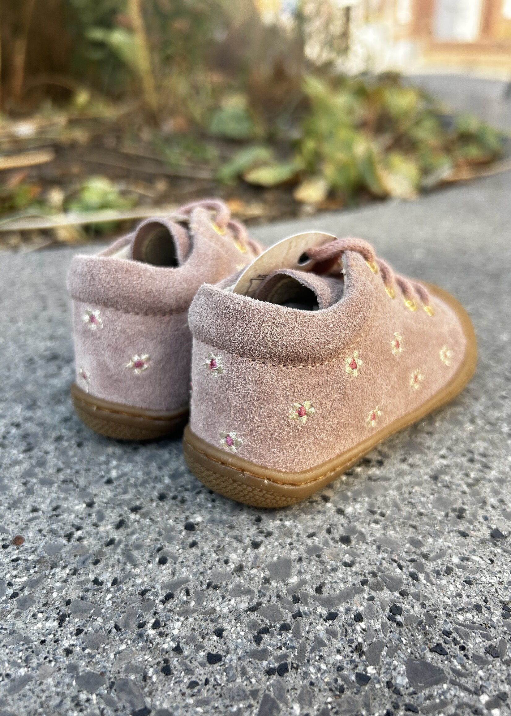 Naturino cocoon embr dai suede rose platinum