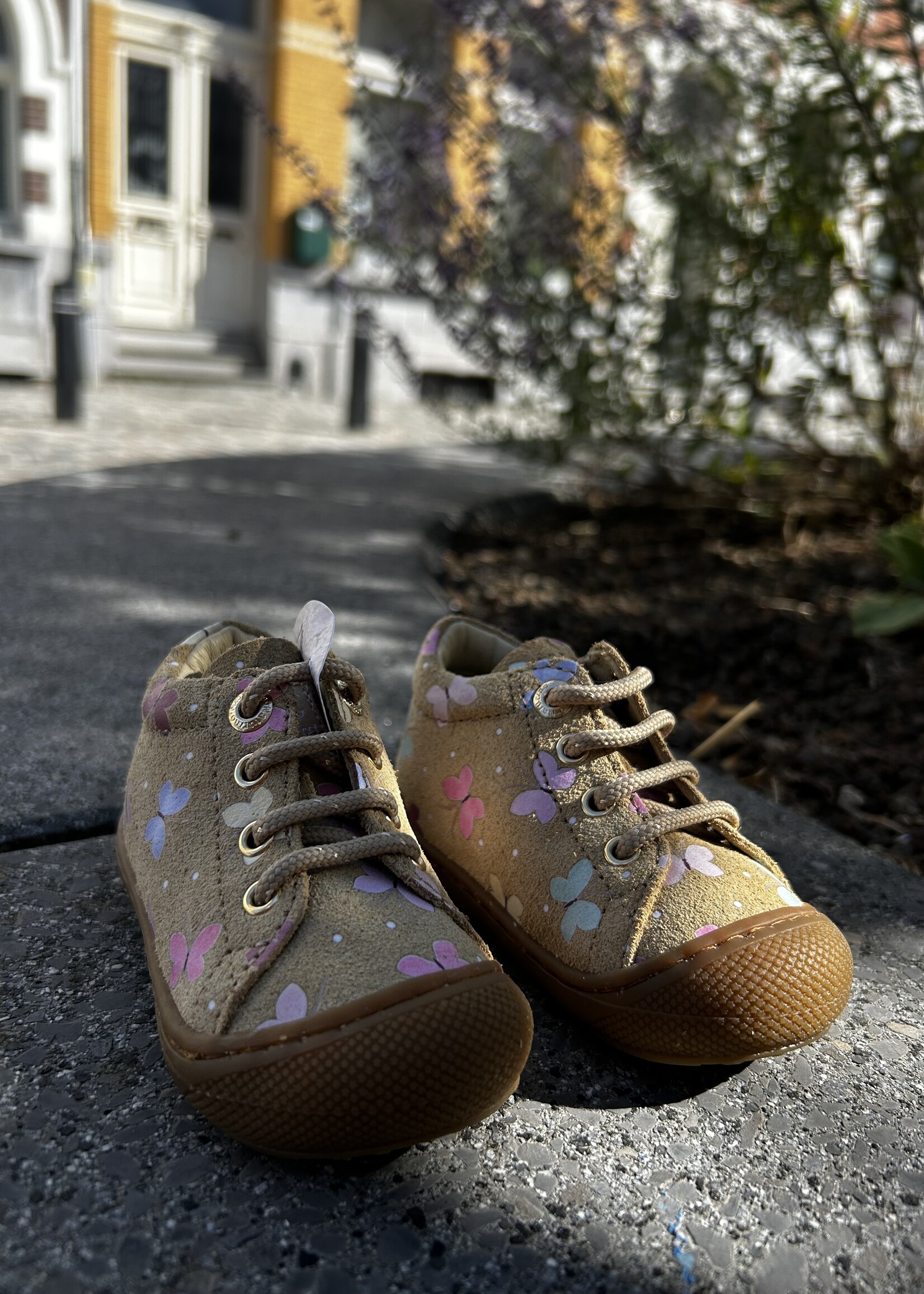 Naturino cocoon suede flying watercolor sand