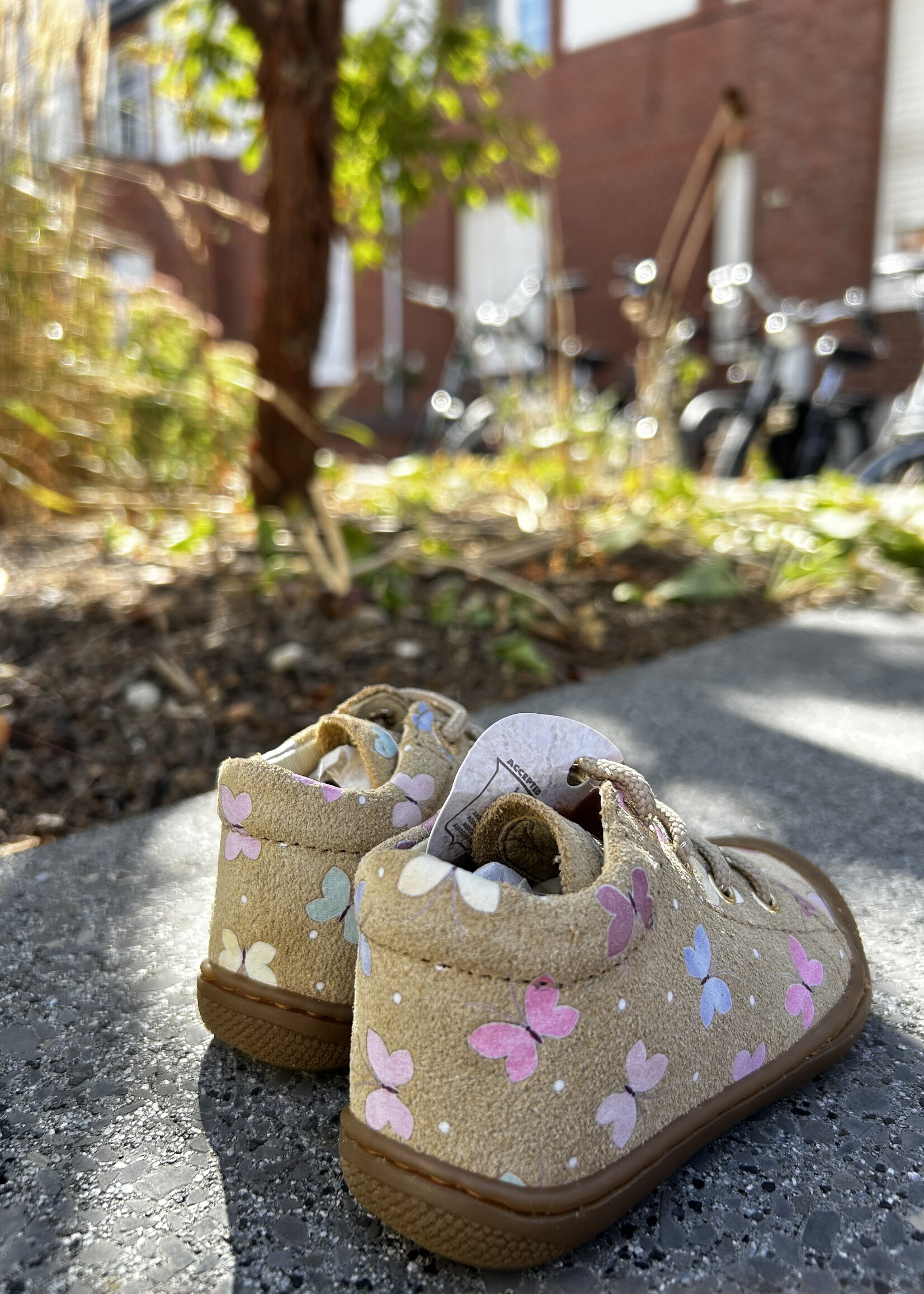 Naturino cocoon suede flying watercolor sand