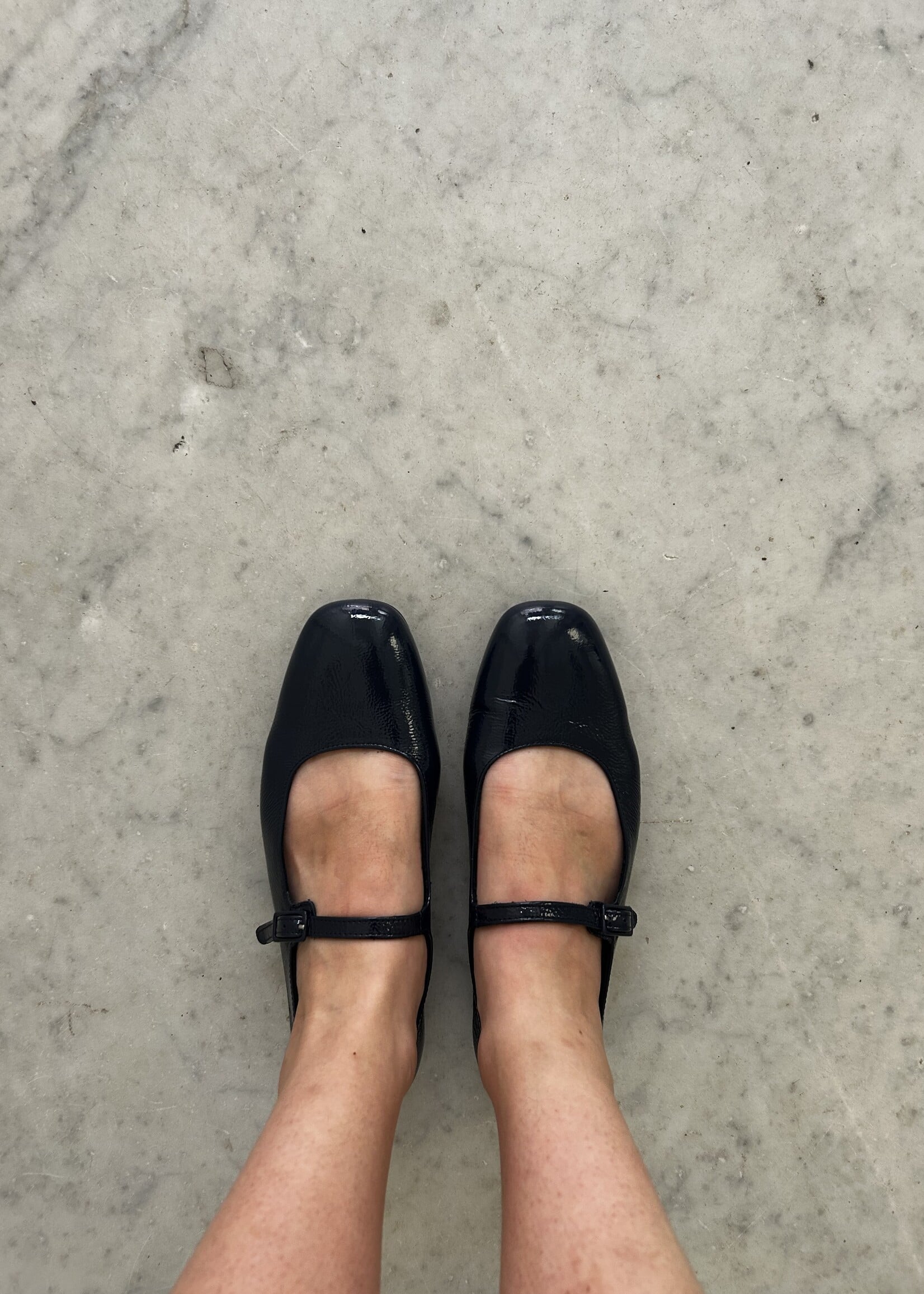 Angulus 1702-105 ballerina with a moderate square toe Navy