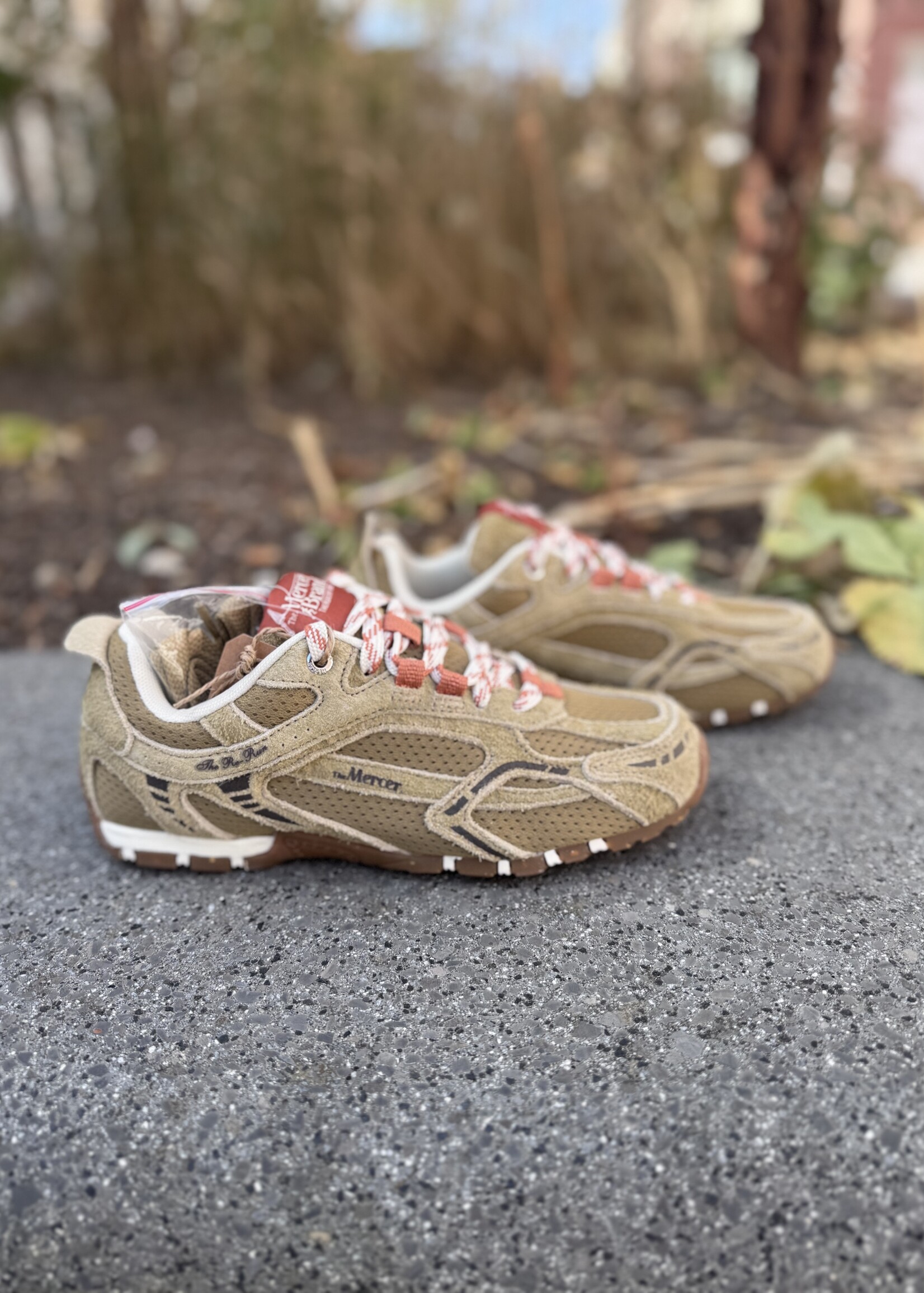 Mercer Re-run drive suede sand