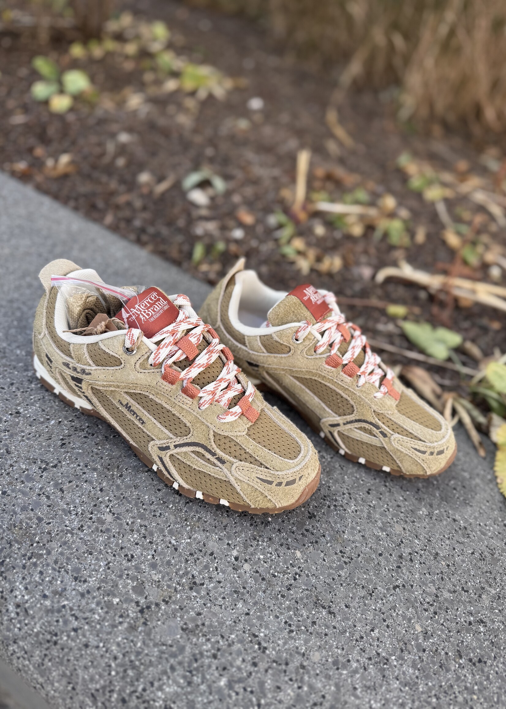 Mercer Re-run drive suede sand