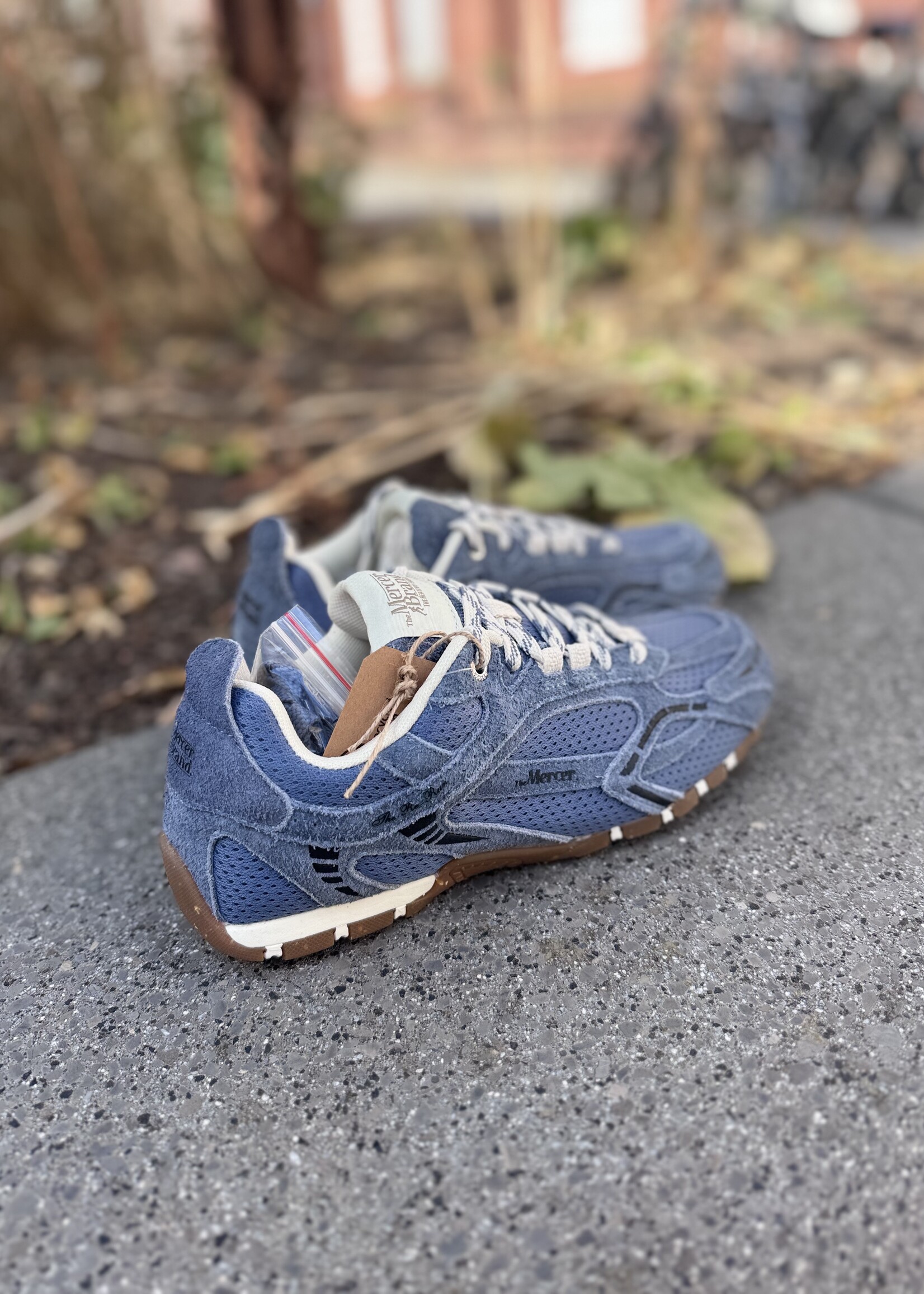 Mercer Re-run drive suede blue