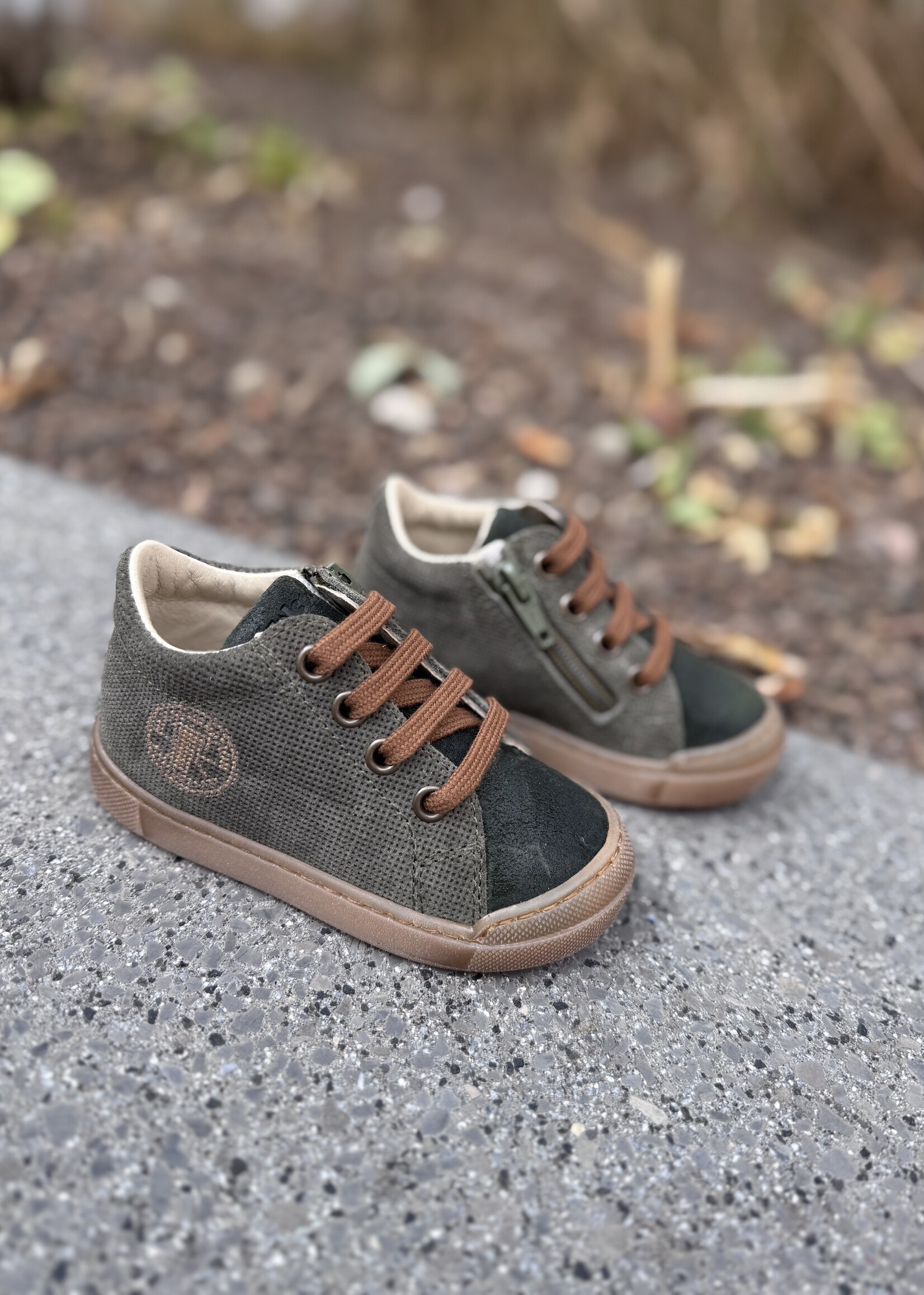 Falcotto Alstro suede wax olive brown