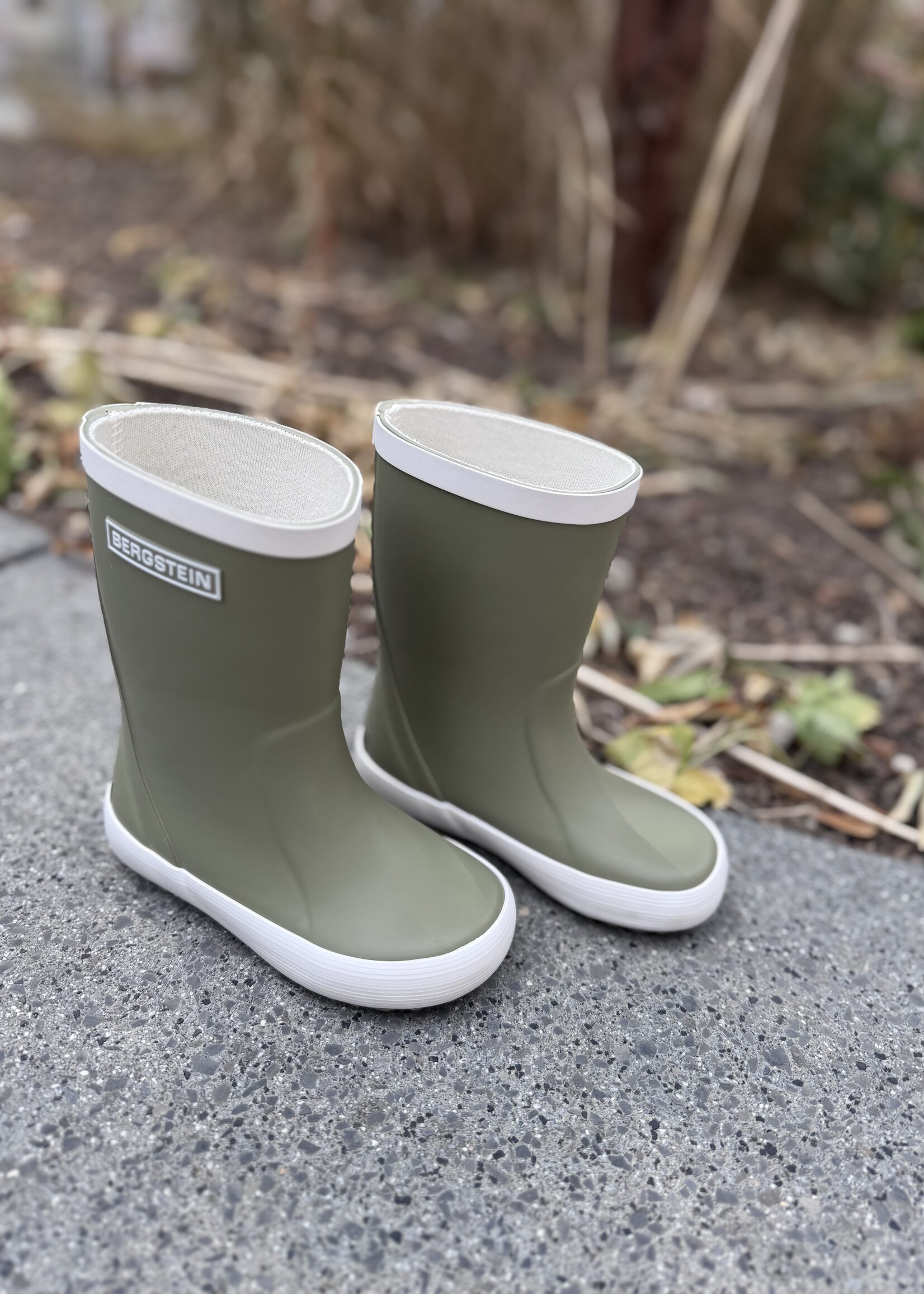 Bergstein Earth green