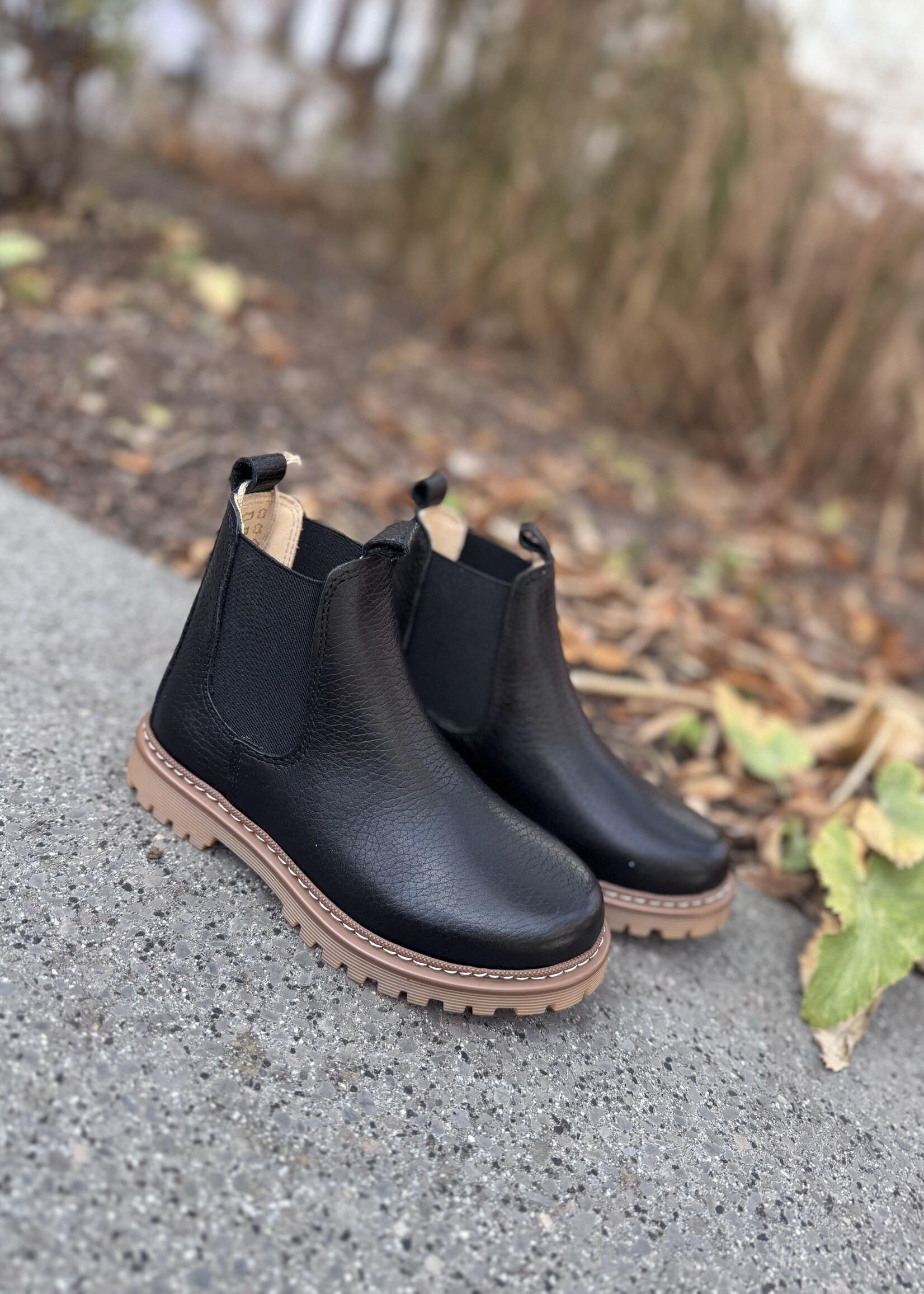 Angulus 2192-401 chunky chelsea boot black