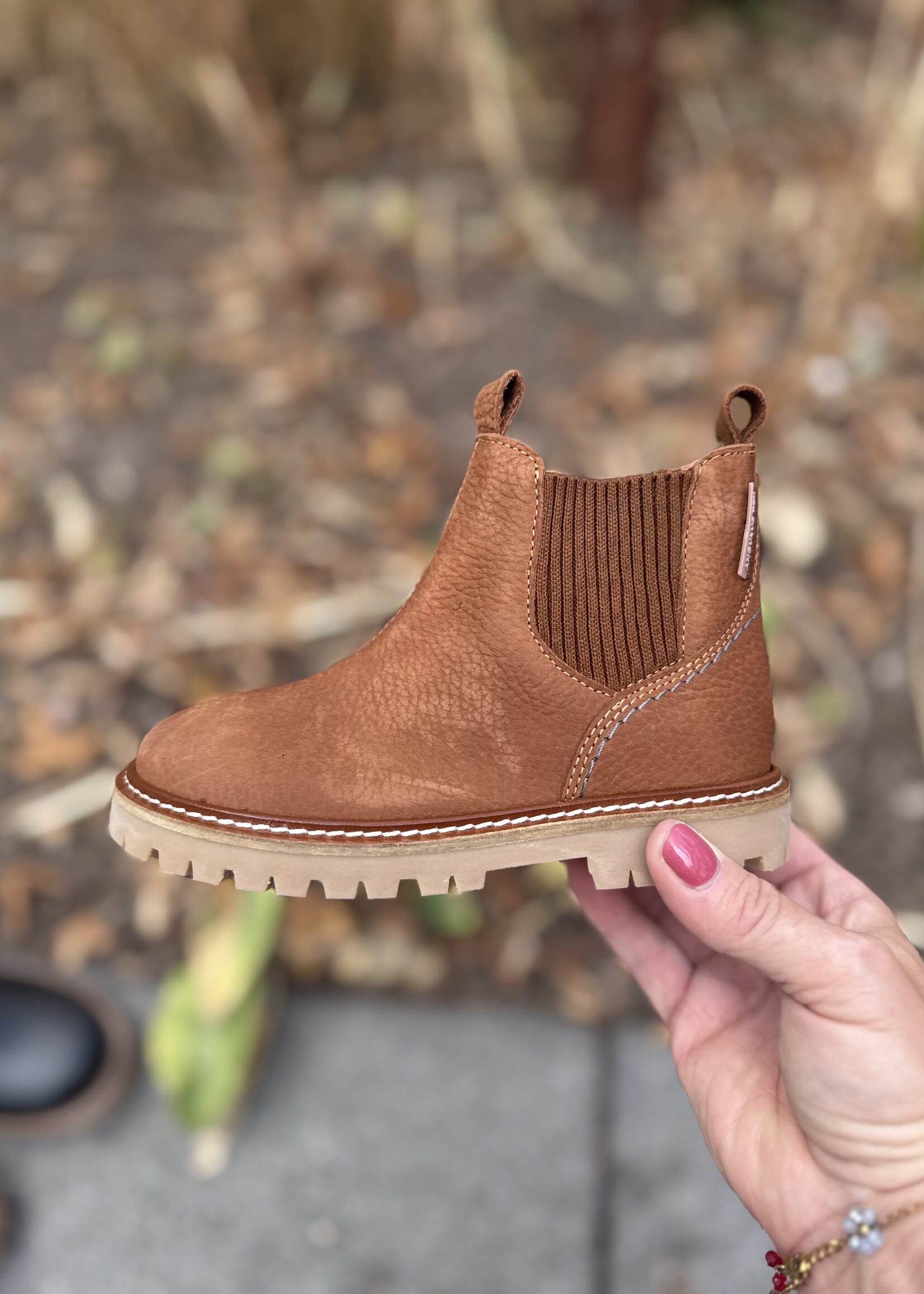 Angulus 2226-202 chunky chelsea boot cognac