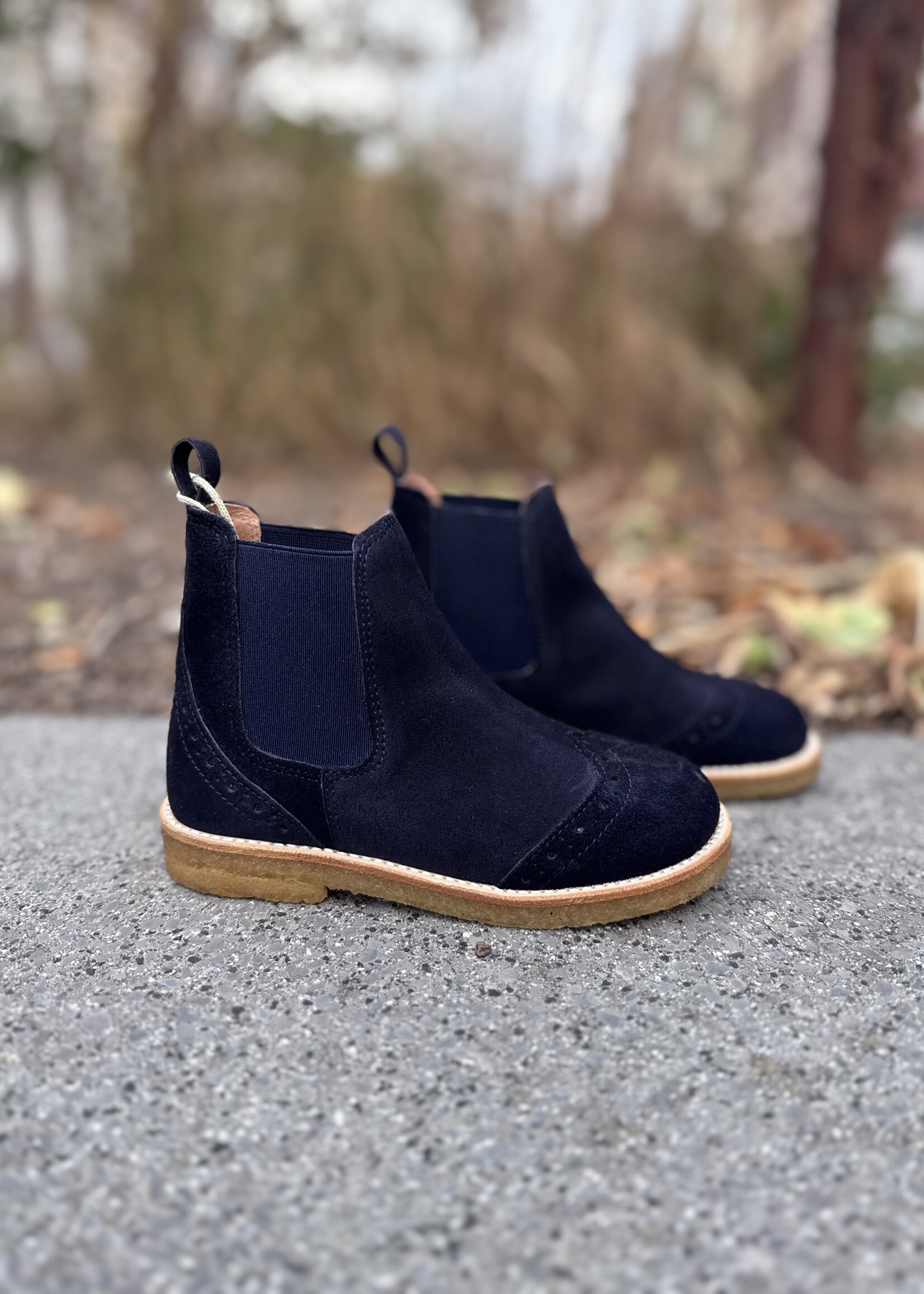 Angulus 6185-203 chelsea boot brogue navy