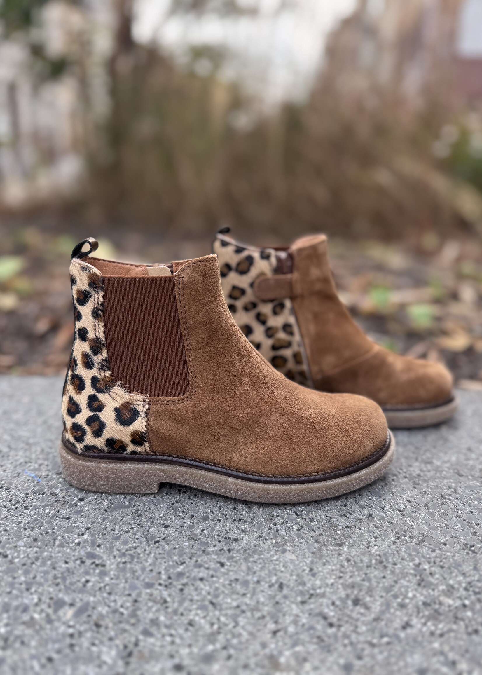 Romagnoli 9624R138 enkellaarsje velour greasy cuoio
