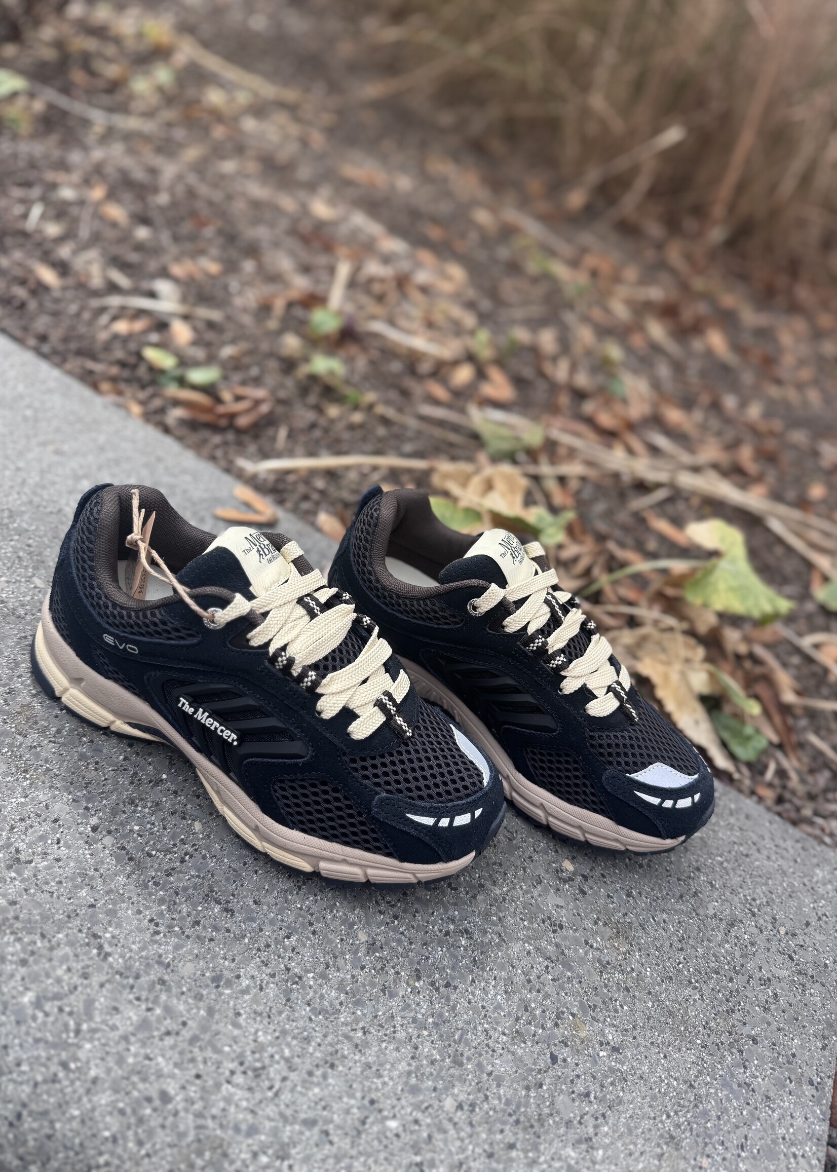 Mercer Re-Run EVO nubuck antracite