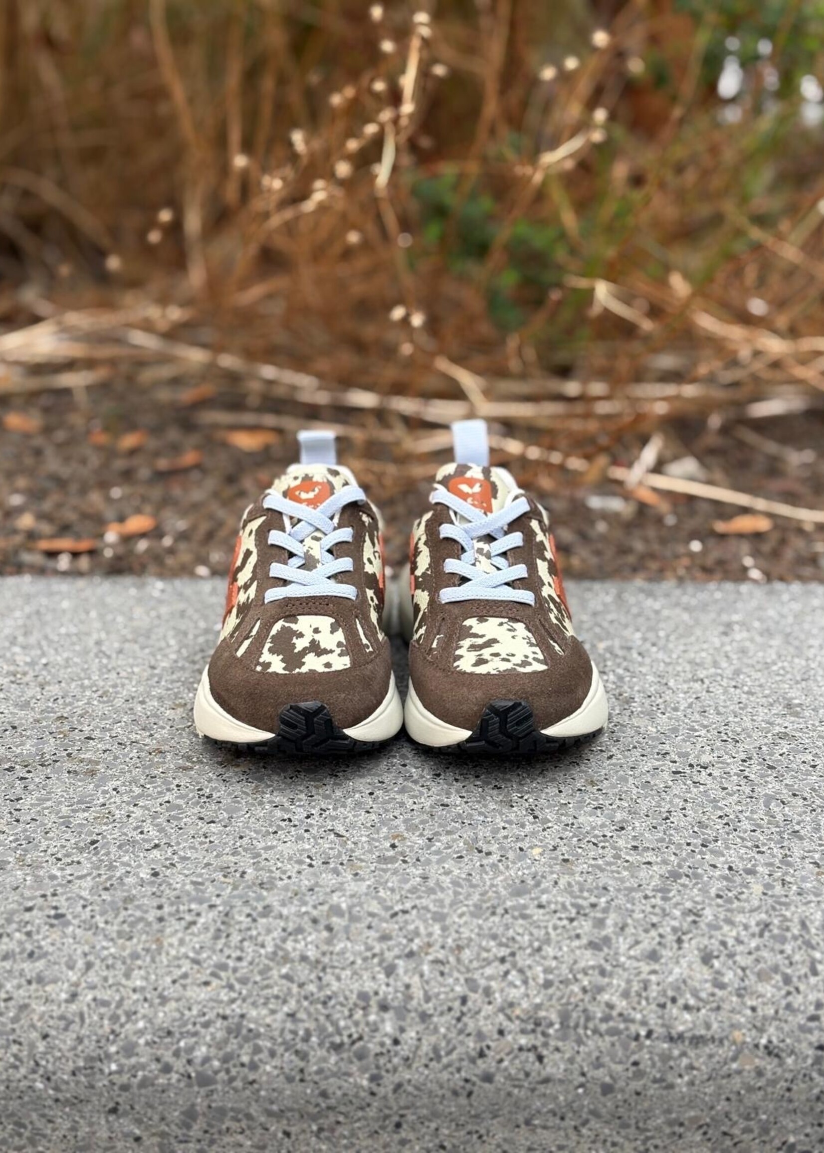VEJA small canary pierre wild country canyon