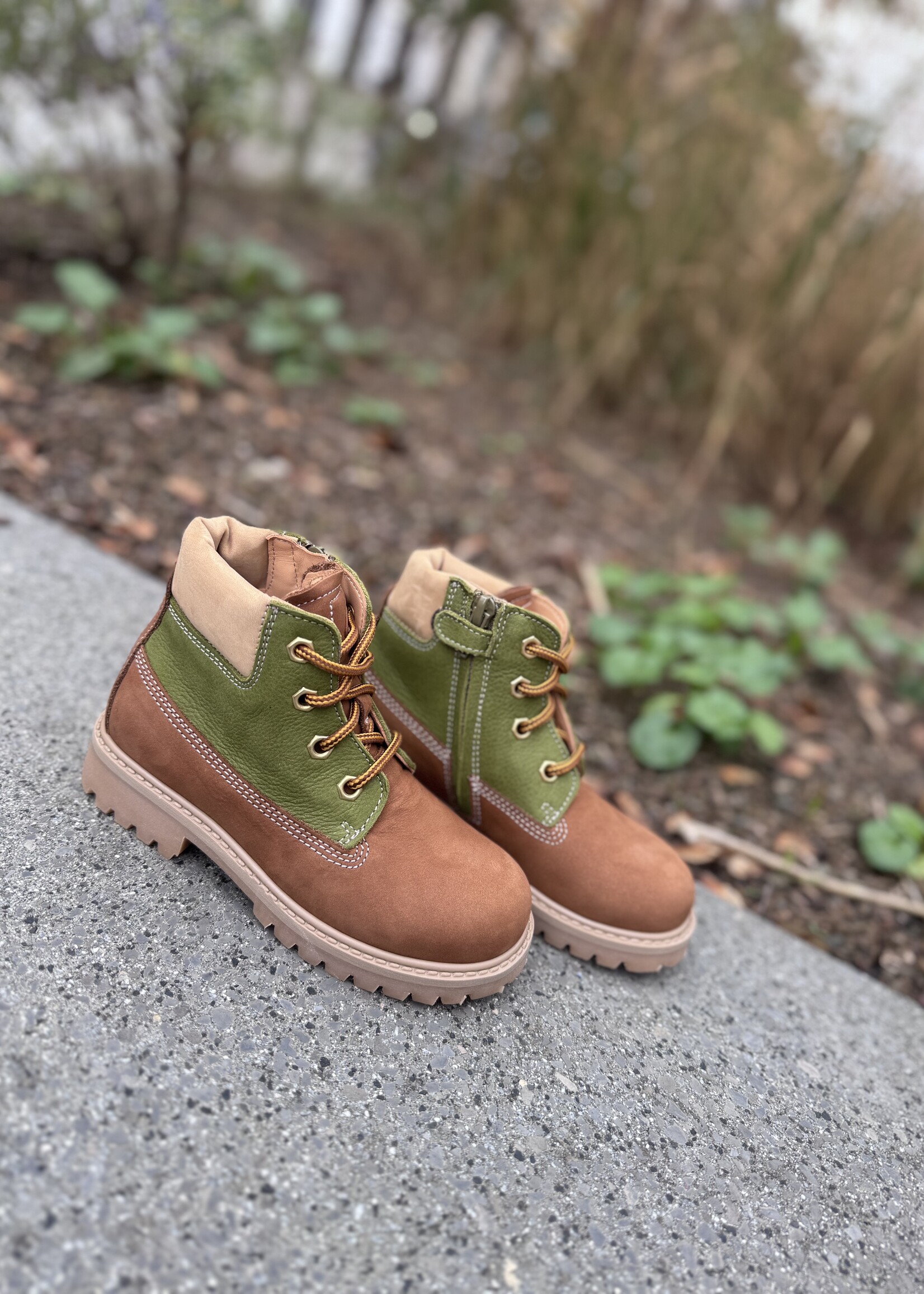 Ocra 662 bottine cognac mosstone