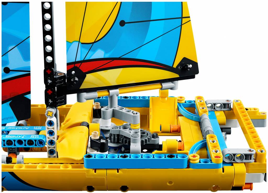 42074 Technic Racejacht