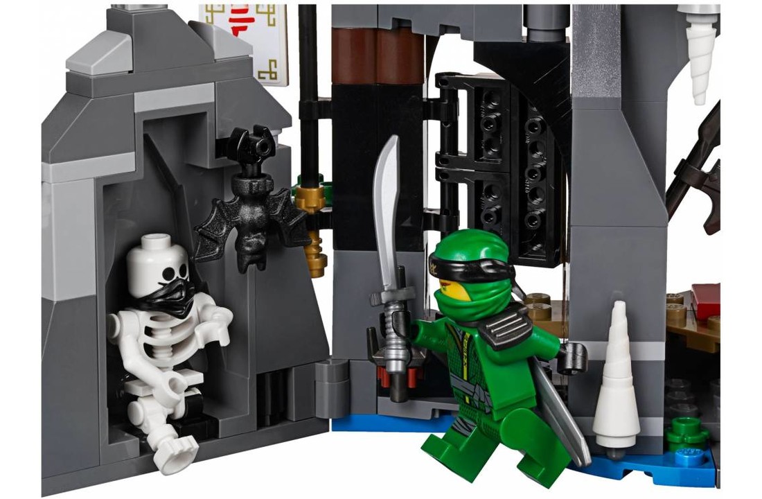 70643 Ninjago Tempel van Wederopstanding