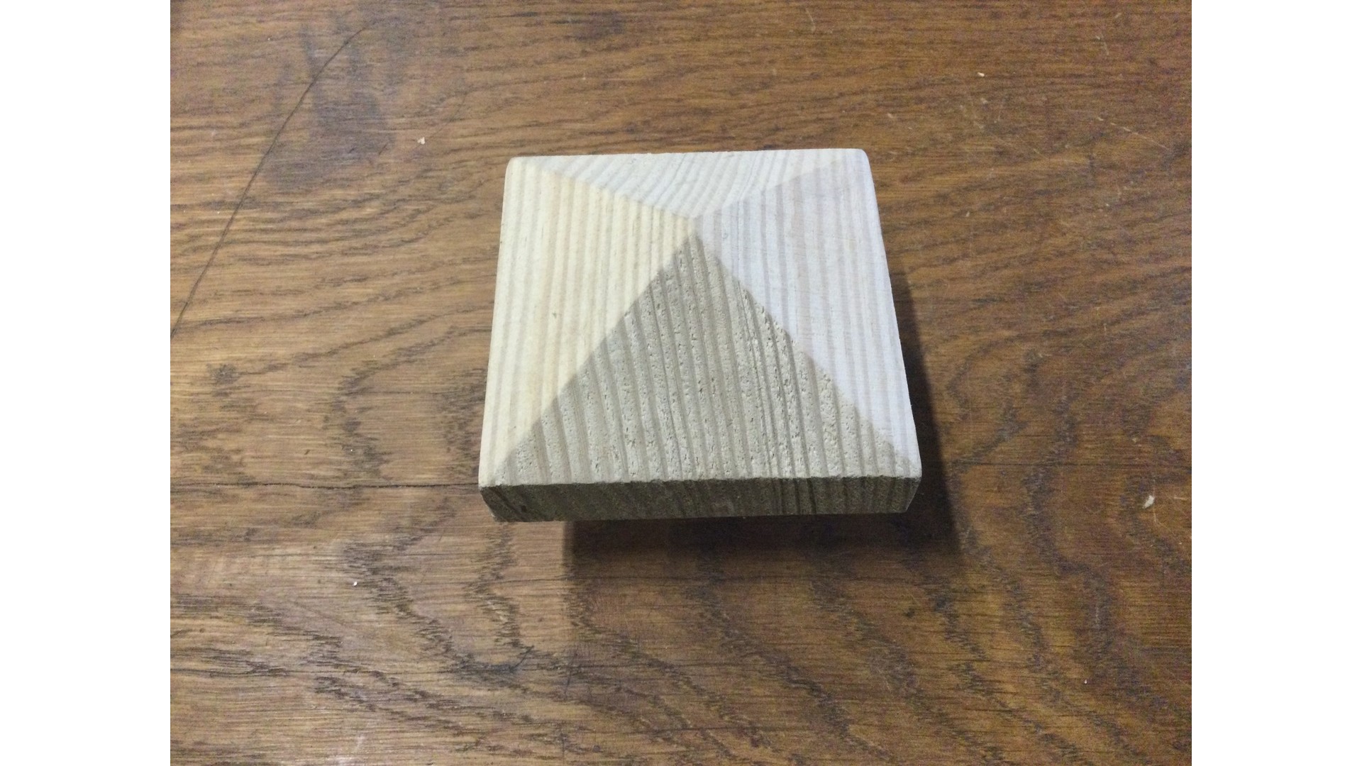 Paalkap piramide hout  8x8 cm