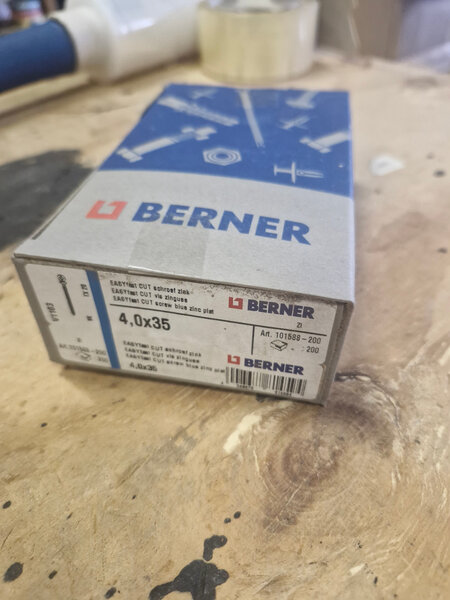 Berner 4x35 Easy Cut verzinkt 200 stuks zolderverkoop op=op
