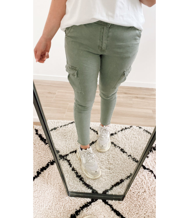 Cargo pants khaki