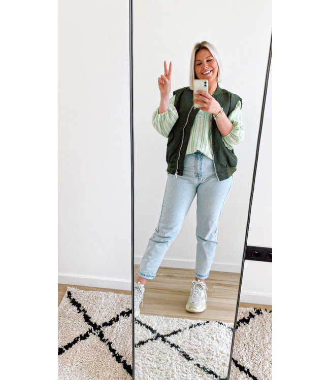 Sleeveless jacket khaki