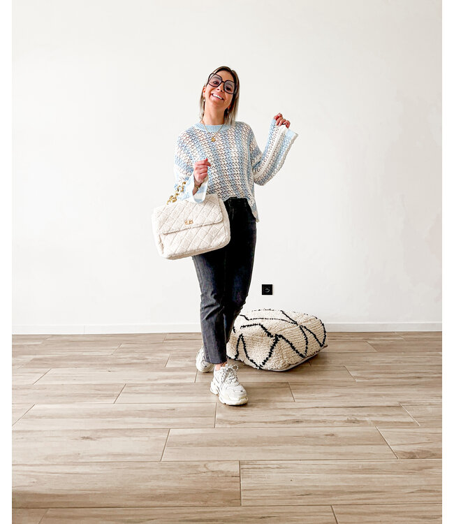 Broderie sweater light blue