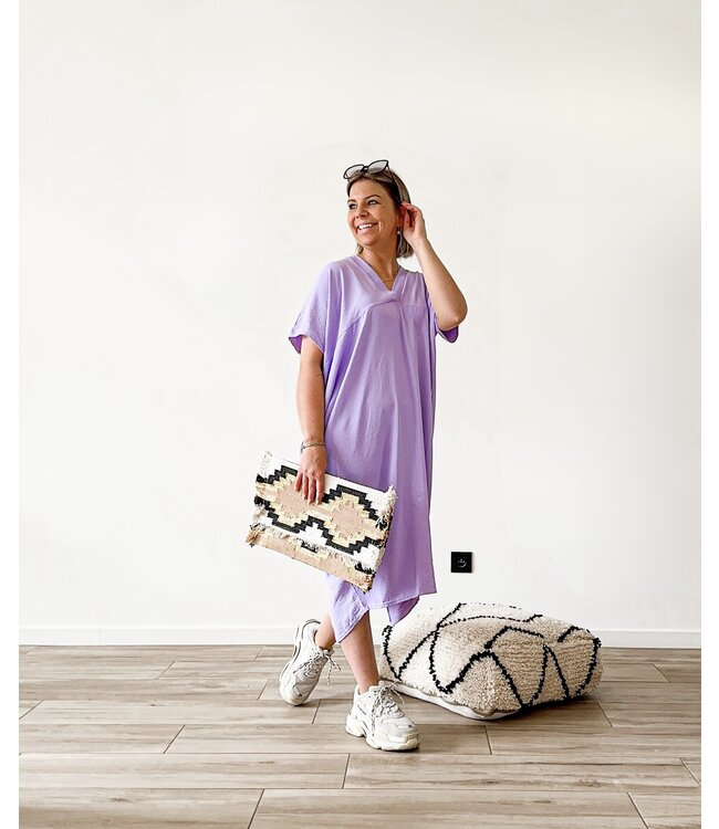 V-neck dress lilac