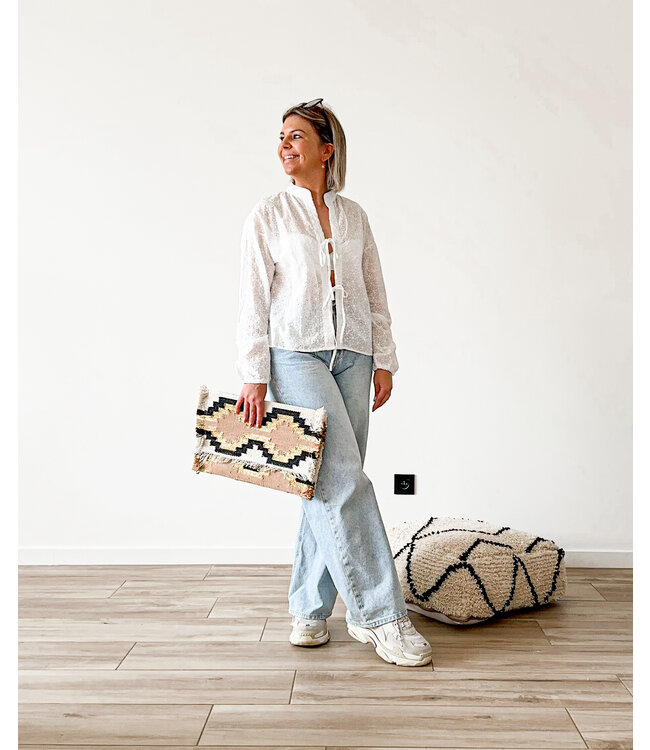 Cute broderie blouse white