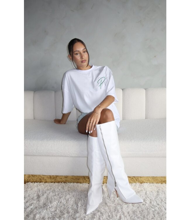 Oversized t-shirt priority